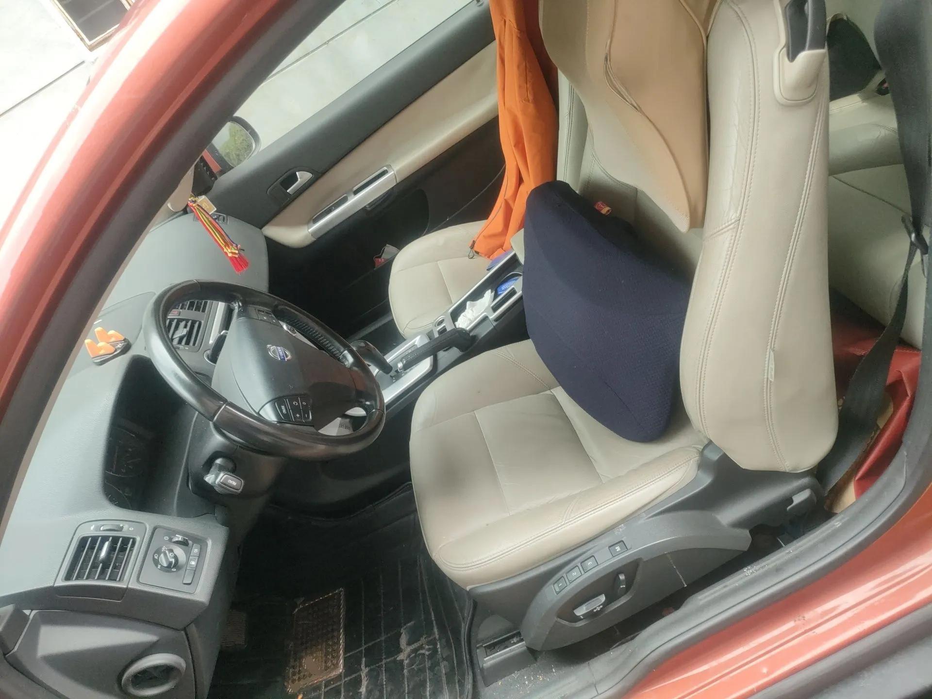 Volvo C30 2012 2.0L Aktiv Dynamic Package Edition — миниатюра 16