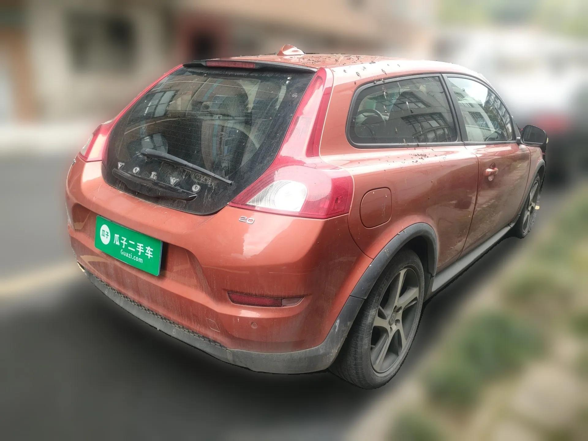 Volvo C30 2012 2.0L Aktiv Dynamic Package Edition — миниатюра 6