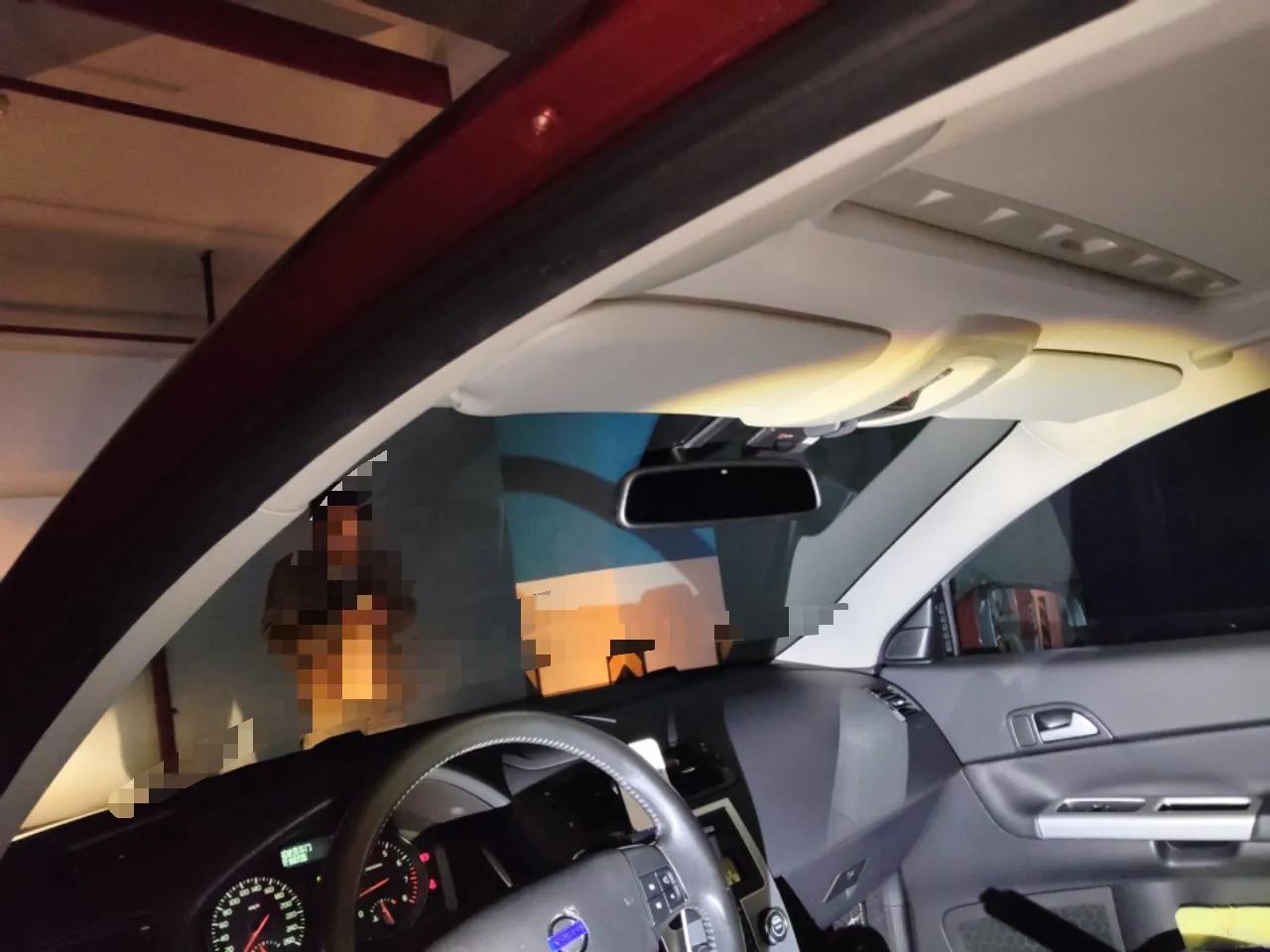 Volvo C30 2011 2.0 Zhiya Edition — миниатюра 19