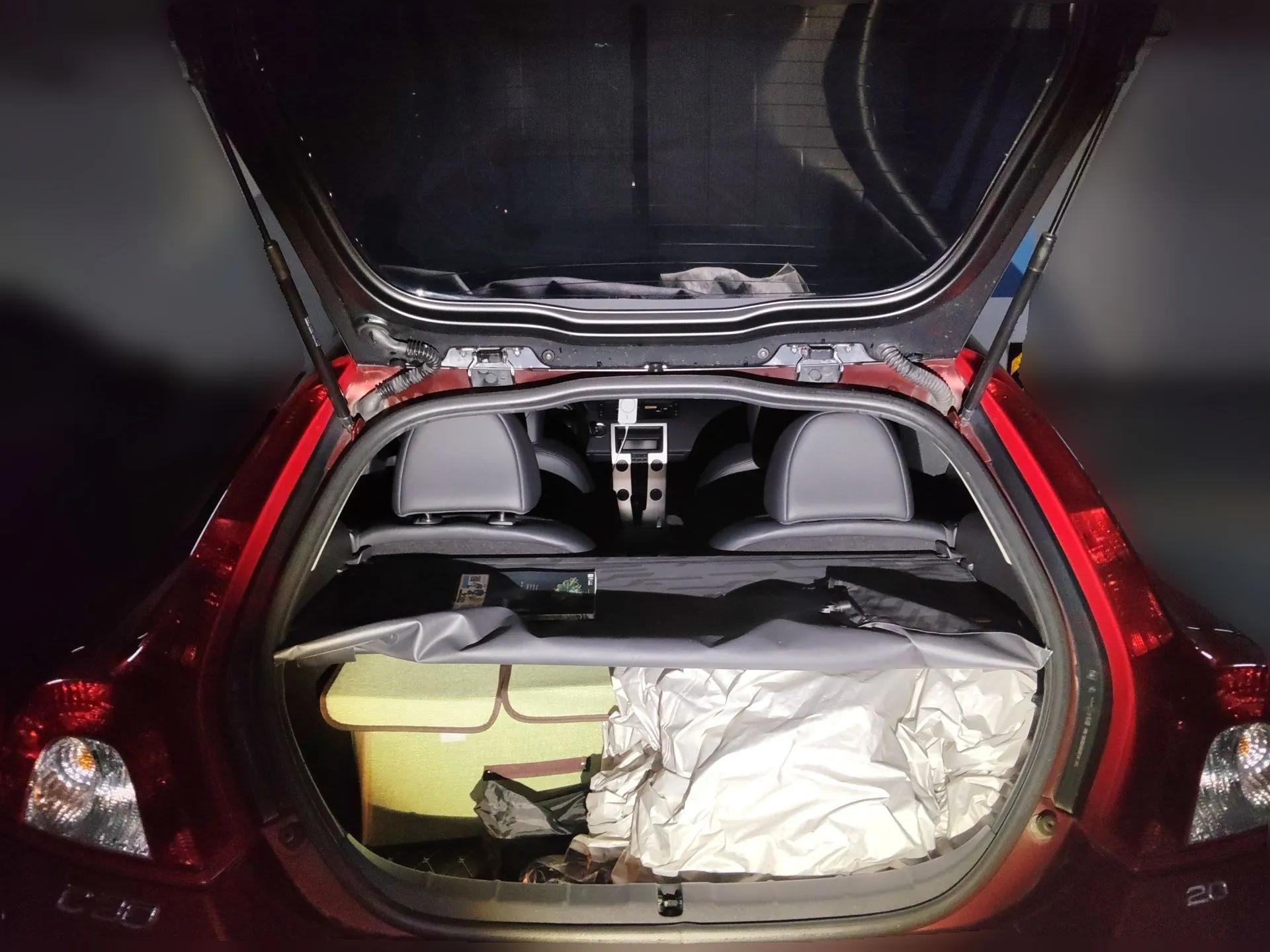 Volvo C30 2011 2.0 Zhiya Edition — миниатюра 20
