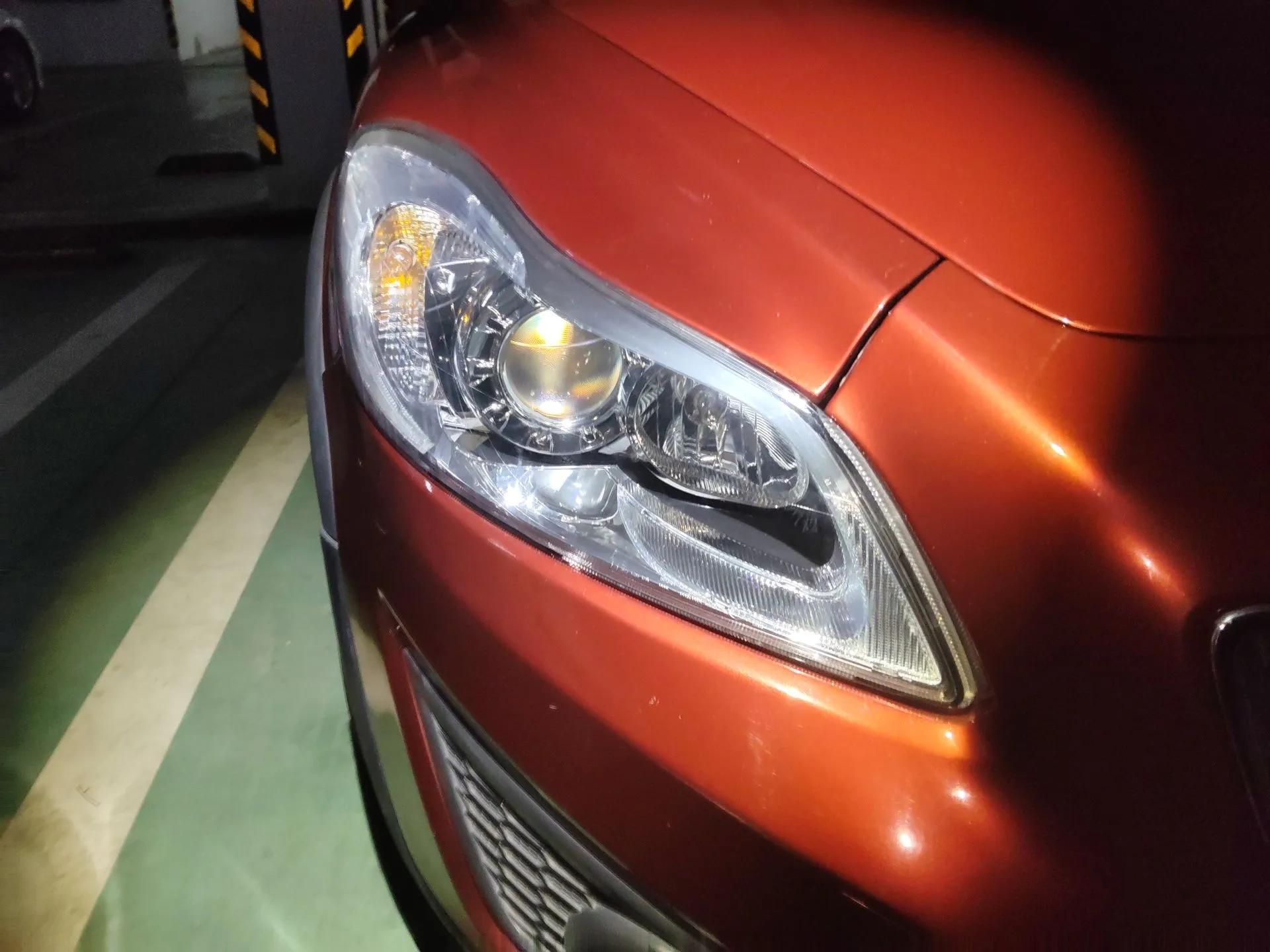 Volvo C30 2011 2.0 Zhiya Edition — миниатюра 7