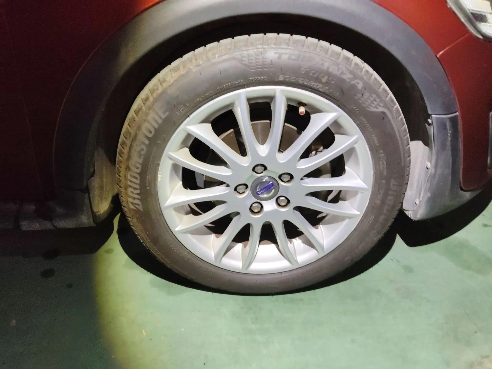 Volvo C30 2011 2.0 Zhiya Edition — миниатюра 8