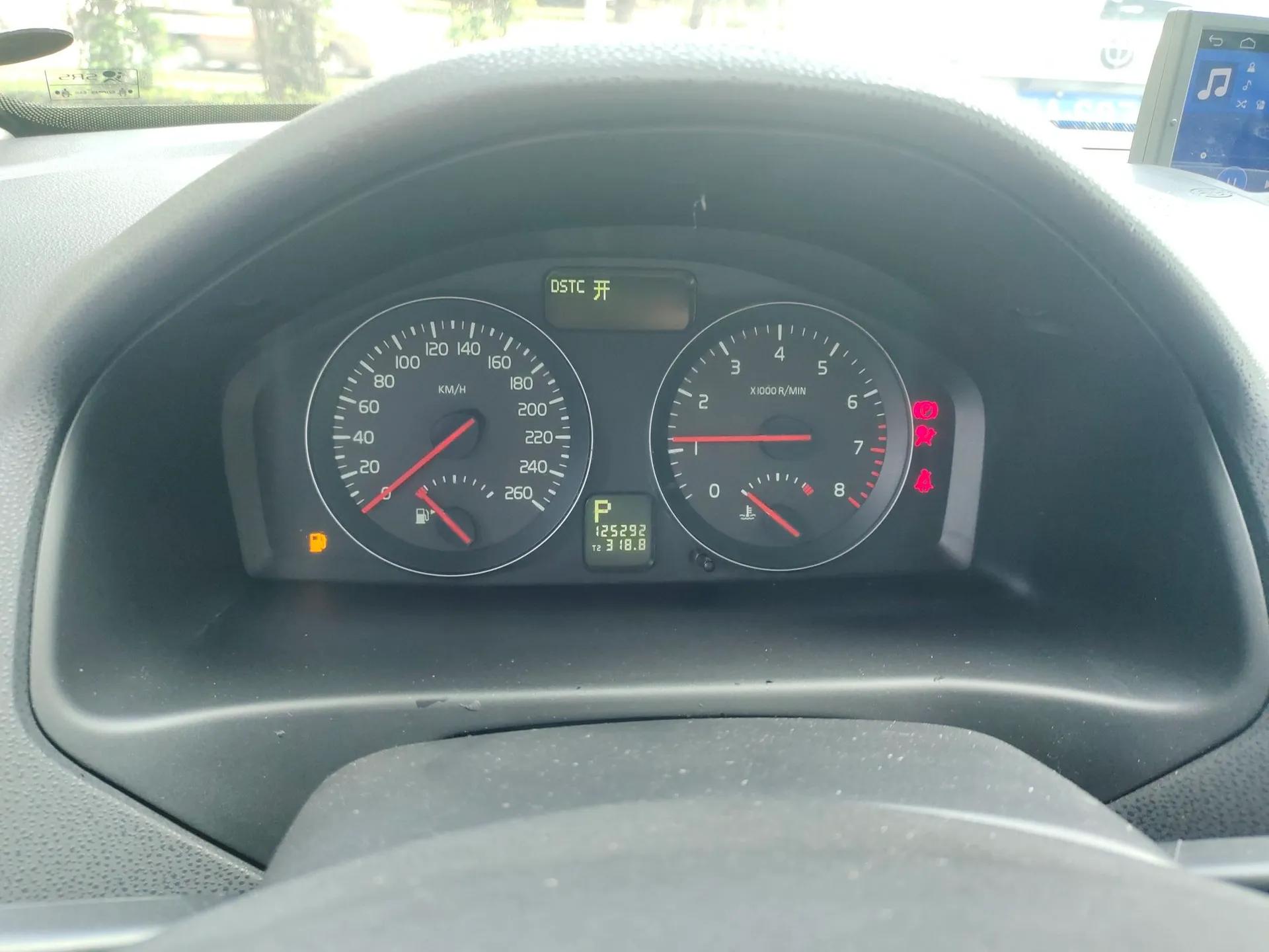 Volvo C30 2011 2.0 Zhiya Edition — миниатюра 12