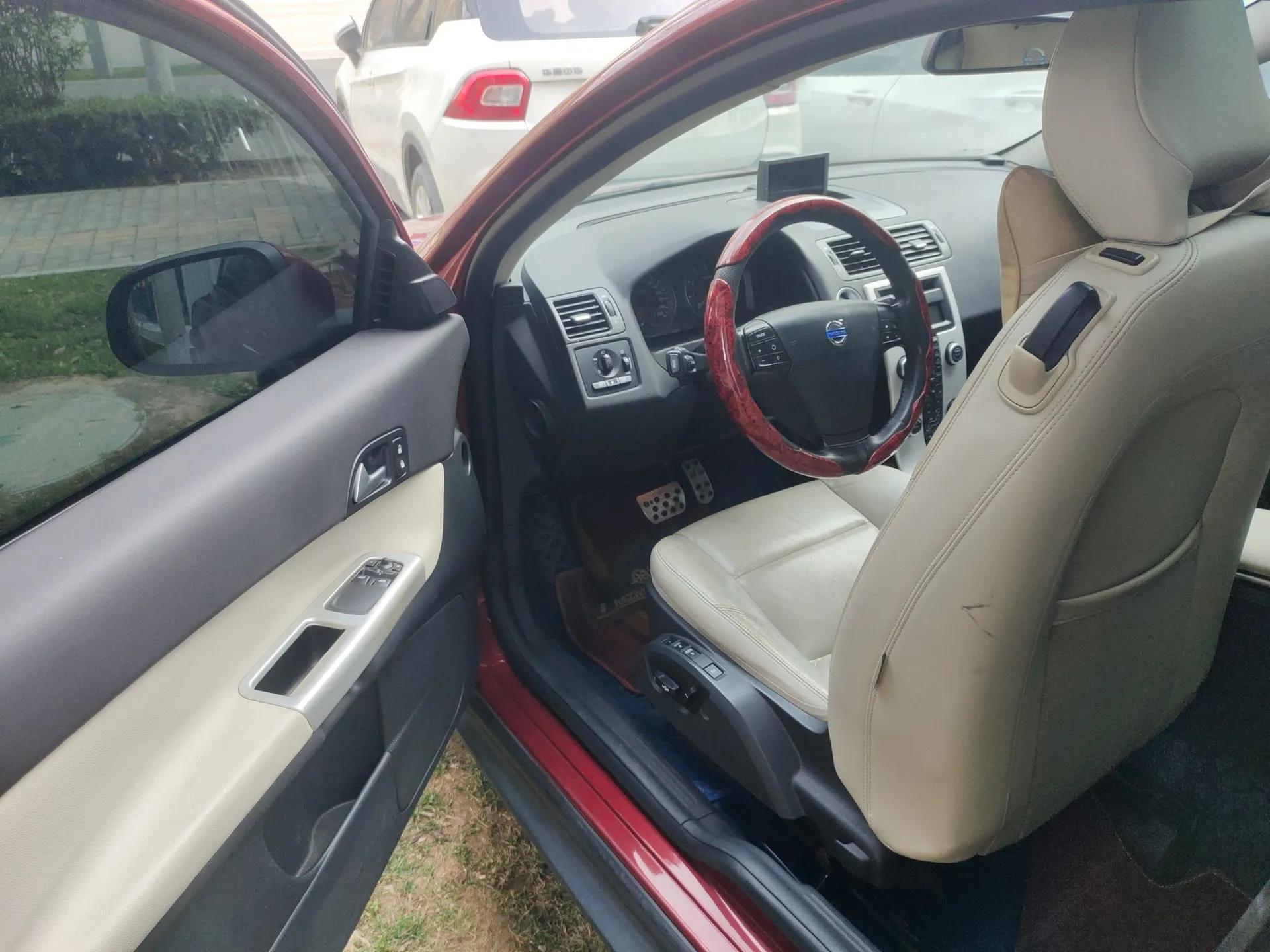 Volvo C30 2011 2.0 Zhiya Edition — миниатюра 17