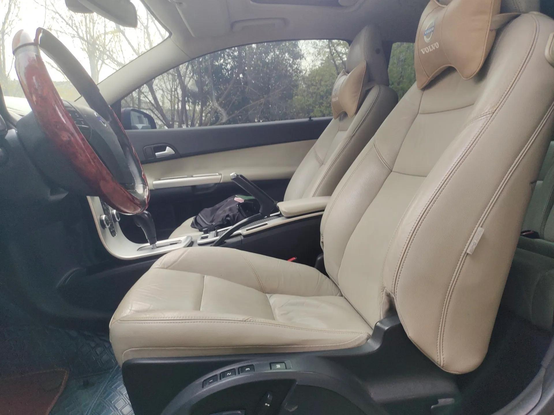 Volvo C30 2011 2.0 Zhiya Edition — миниатюра 18