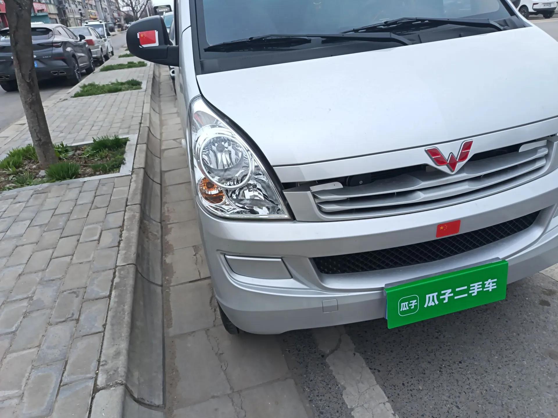 Wuling Rongguang S 2023 1.5L Base Version 5/7 Seats — миниатюра 7
