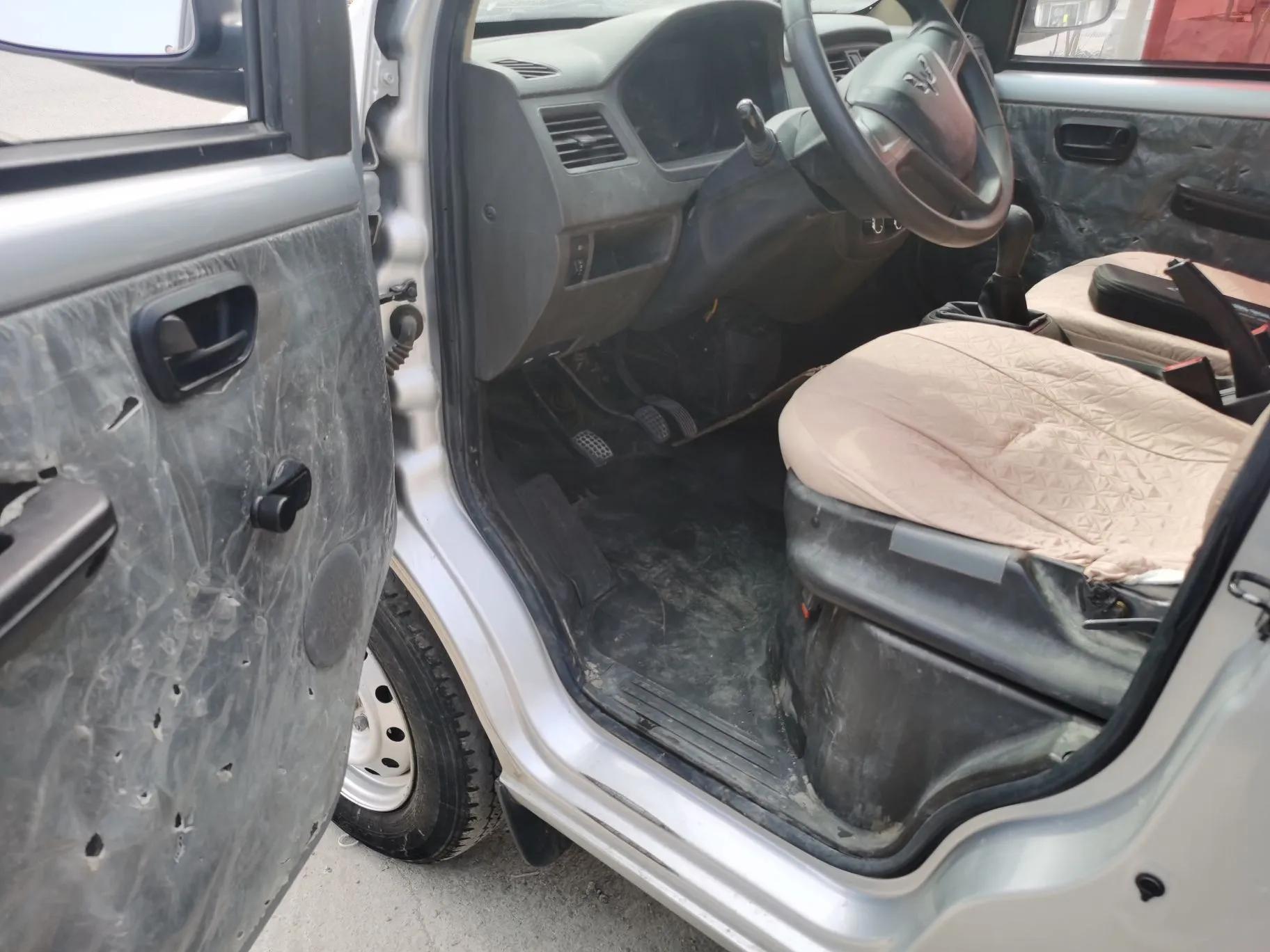 Wuling Rongguang S 2021 1.2L Base Model Window-Sealed 2-Seat LSI Car — миниатюра 17
