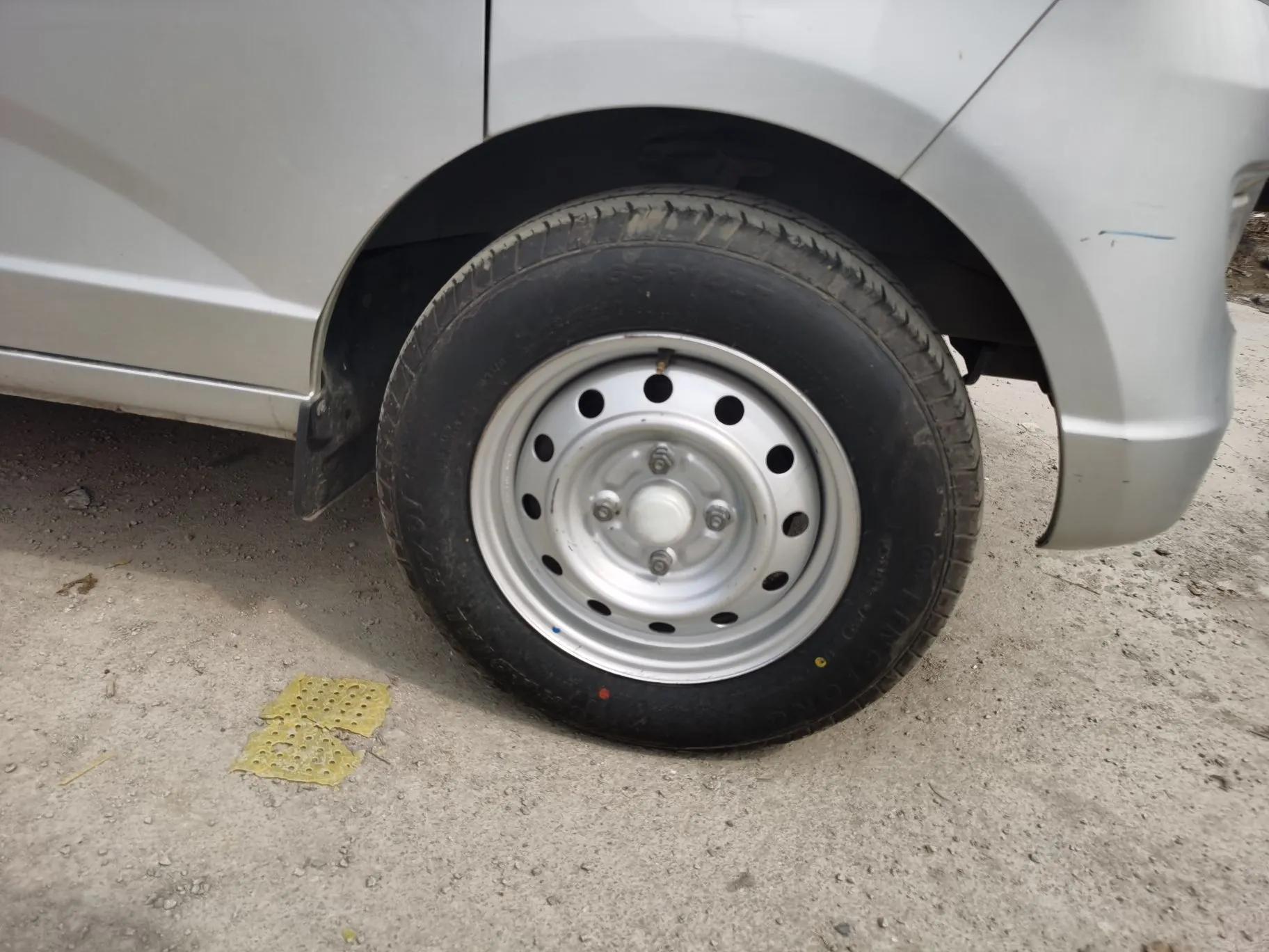 Wuling Rongguang S 2021 1.2L Base Model Window-Sealed 2-Seat LSI Car — миниатюра 8