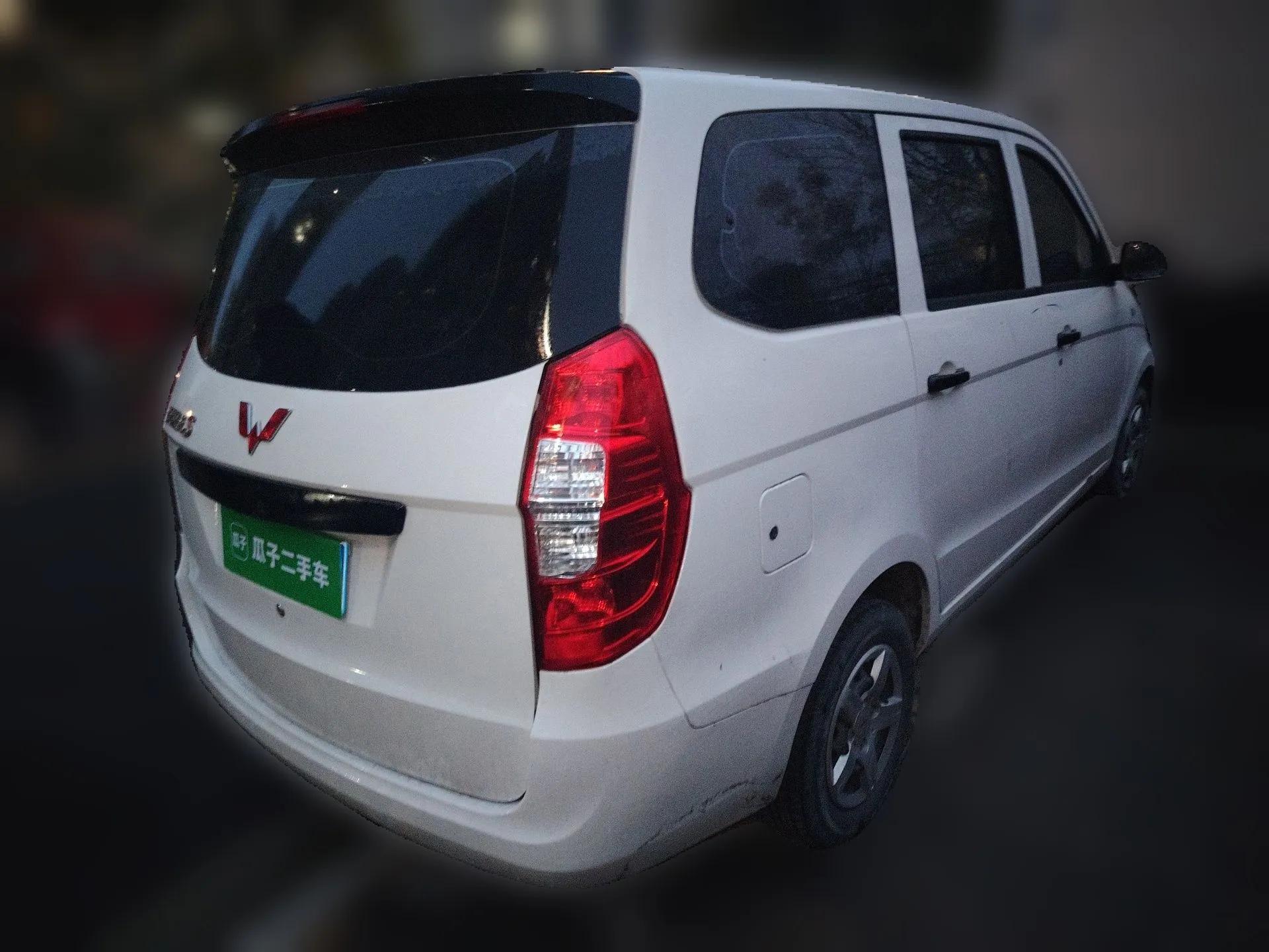 Wuling Rongguang S 2021 1.2L Base Model 5-Seater LSI — миниатюра 6