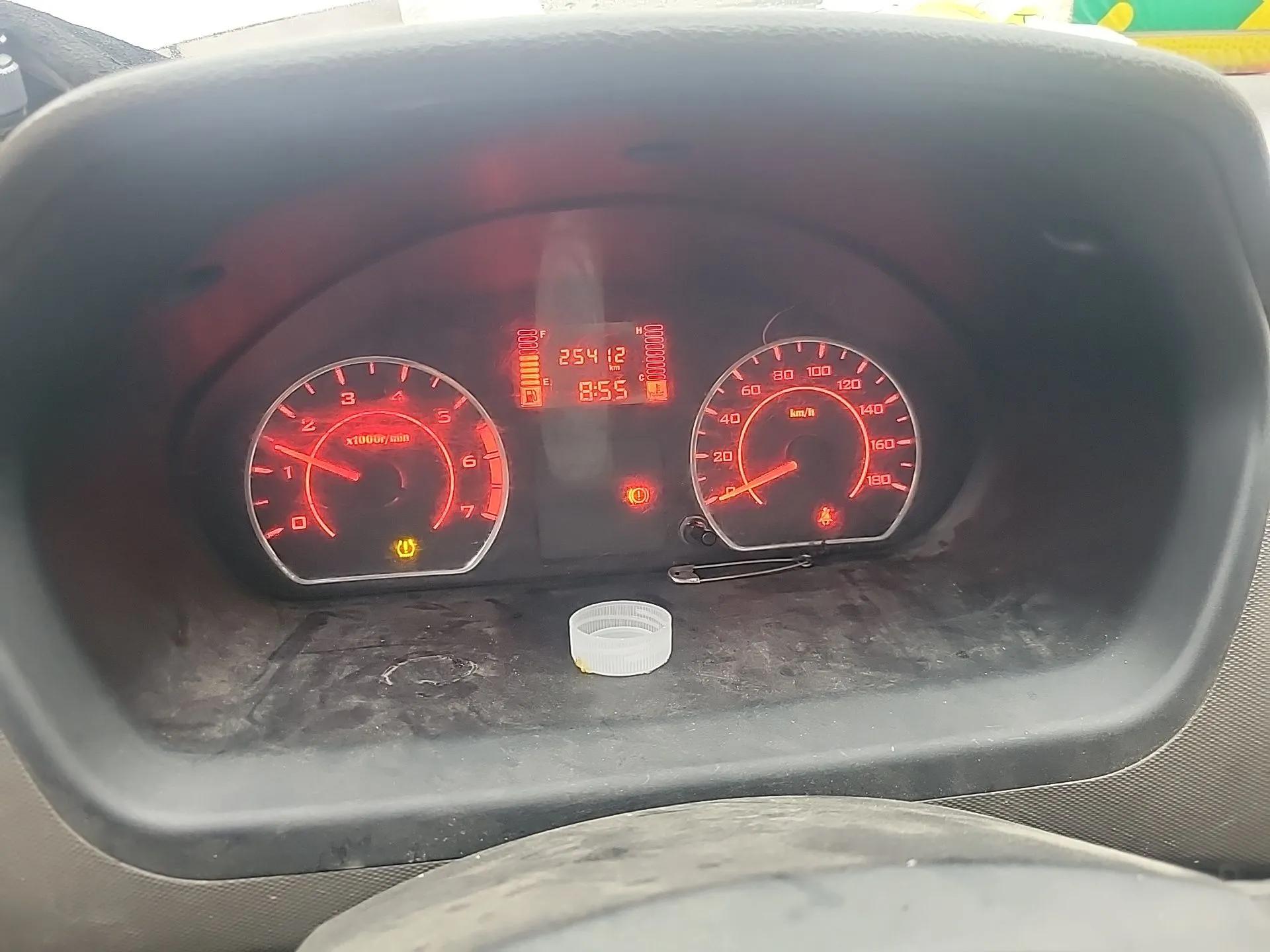 Wuling Rongguang S 2023 1.5L Base Version 5/7 Seats — миниатюра 12