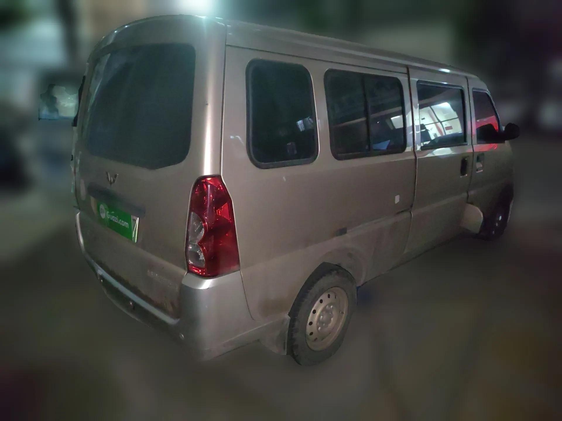 Wuling Rongguang EV 2022 Basic Passenger Bus Powered by Penghui Battery — миниатюра 6