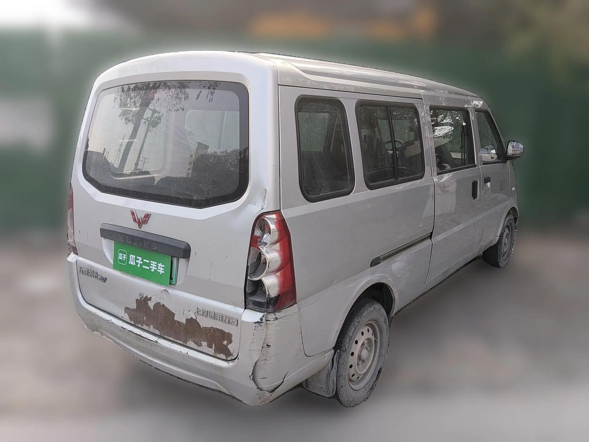 Wuling Rongguang EV 2020 Basic Version 7-Seater 300 km — миниатюра 6