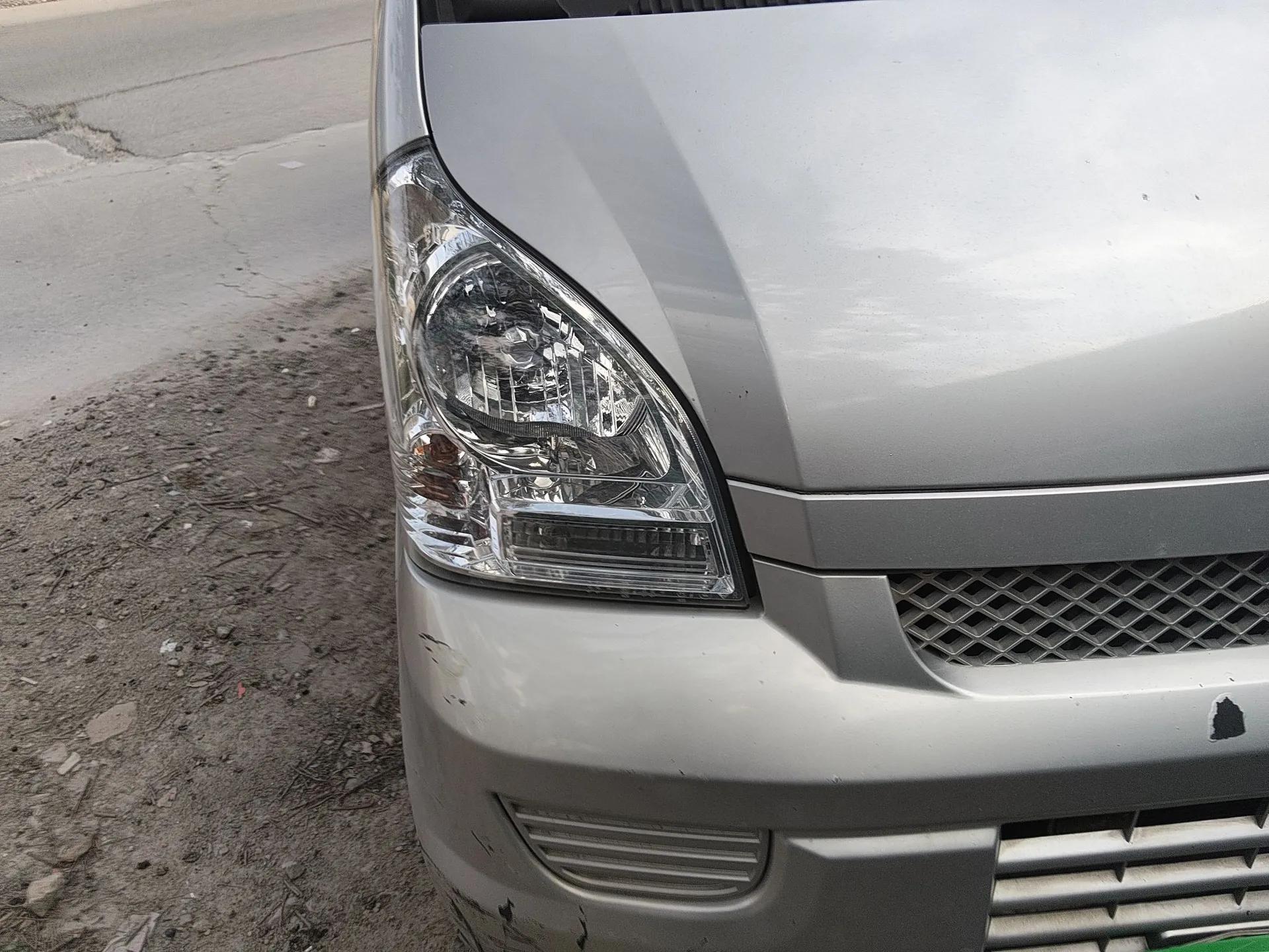 Wuling Rongguang EV 2020 Basic Version 7-Seater 300 km — миниатюра 7