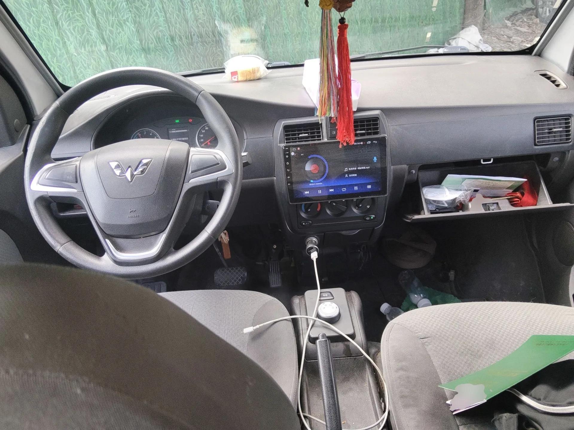 Wuling Rongguang EV 2020 Basic Version 7-Seater 300 km — миниатюра 10