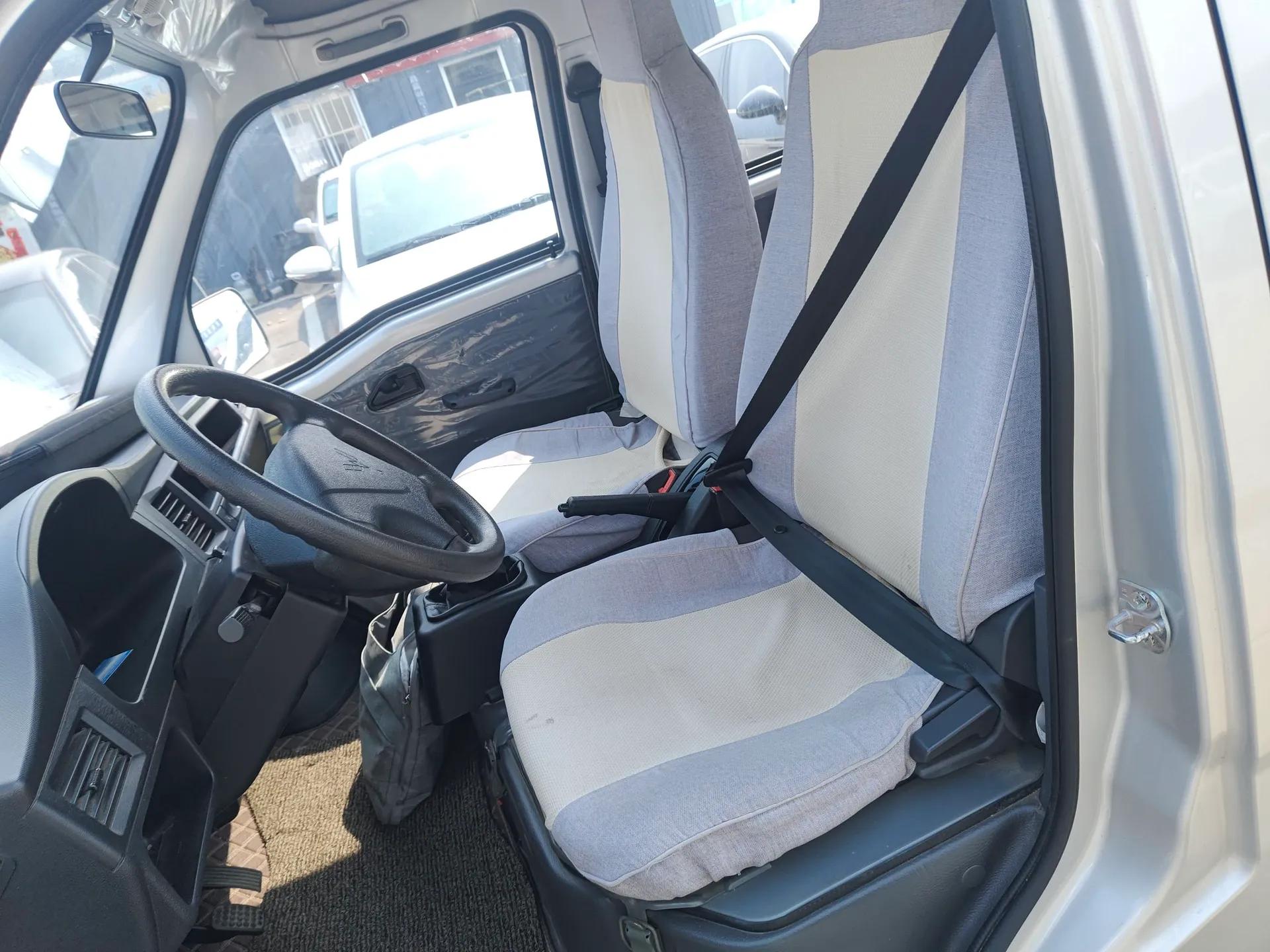 Wuling Zhiguang Small Truck 2020 1.2L Double Cab — миниатюра 18