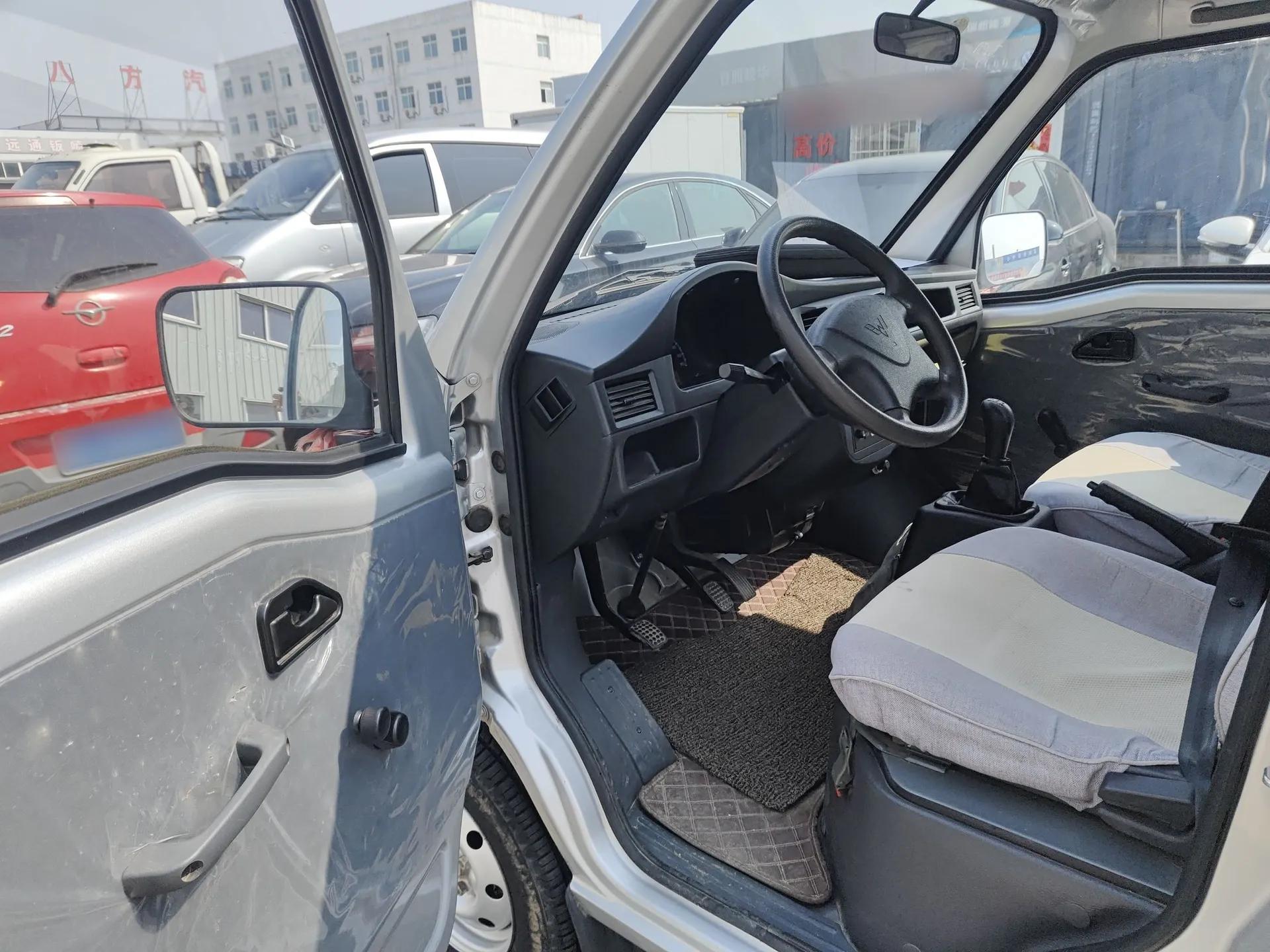 Wuling Zhiguang Small Truck 2020 1.2L Double Cab — миниатюра 19