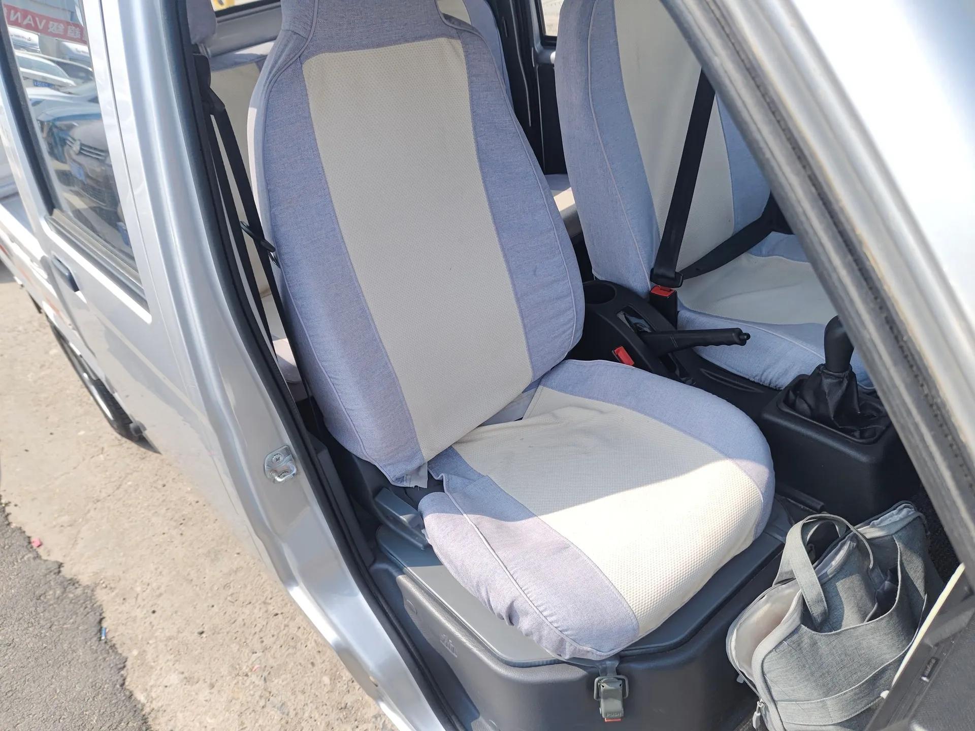 Wuling Zhiguang Small Truck 2020 1.2L Double Cab — миниатюра 23