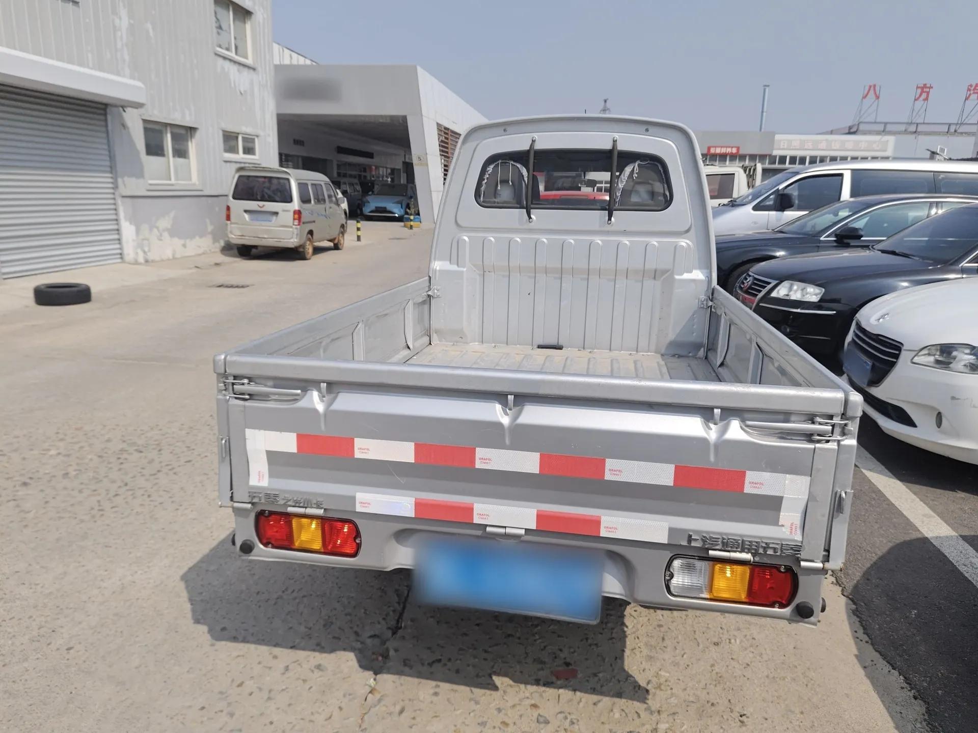 Wuling Zhiguang Small Truck 2020 1.2L Double Cab — миниатюра 5