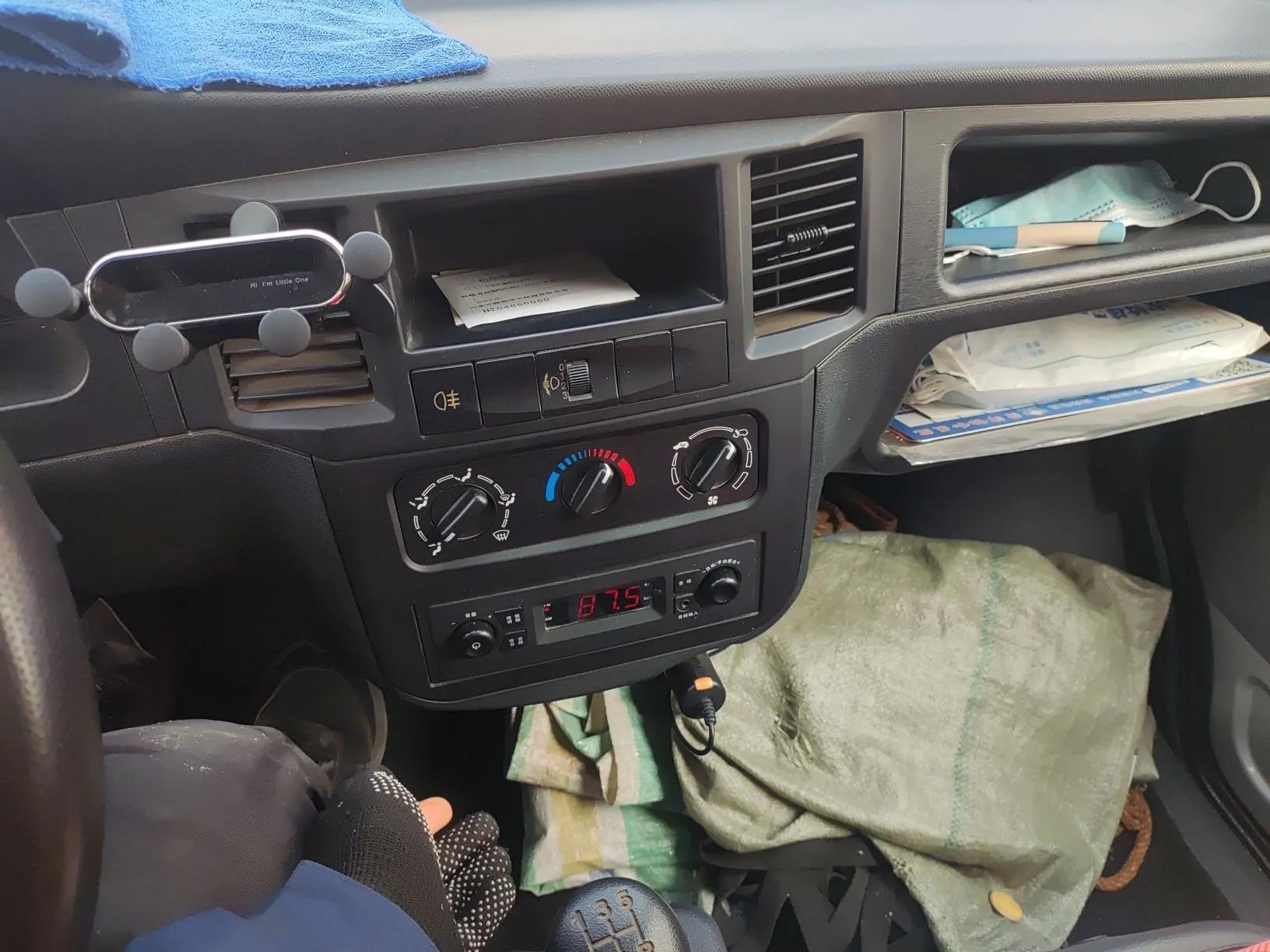Wuling Zhiguang Small Truck 2020 1.2L Single Cab — миниатюра 12