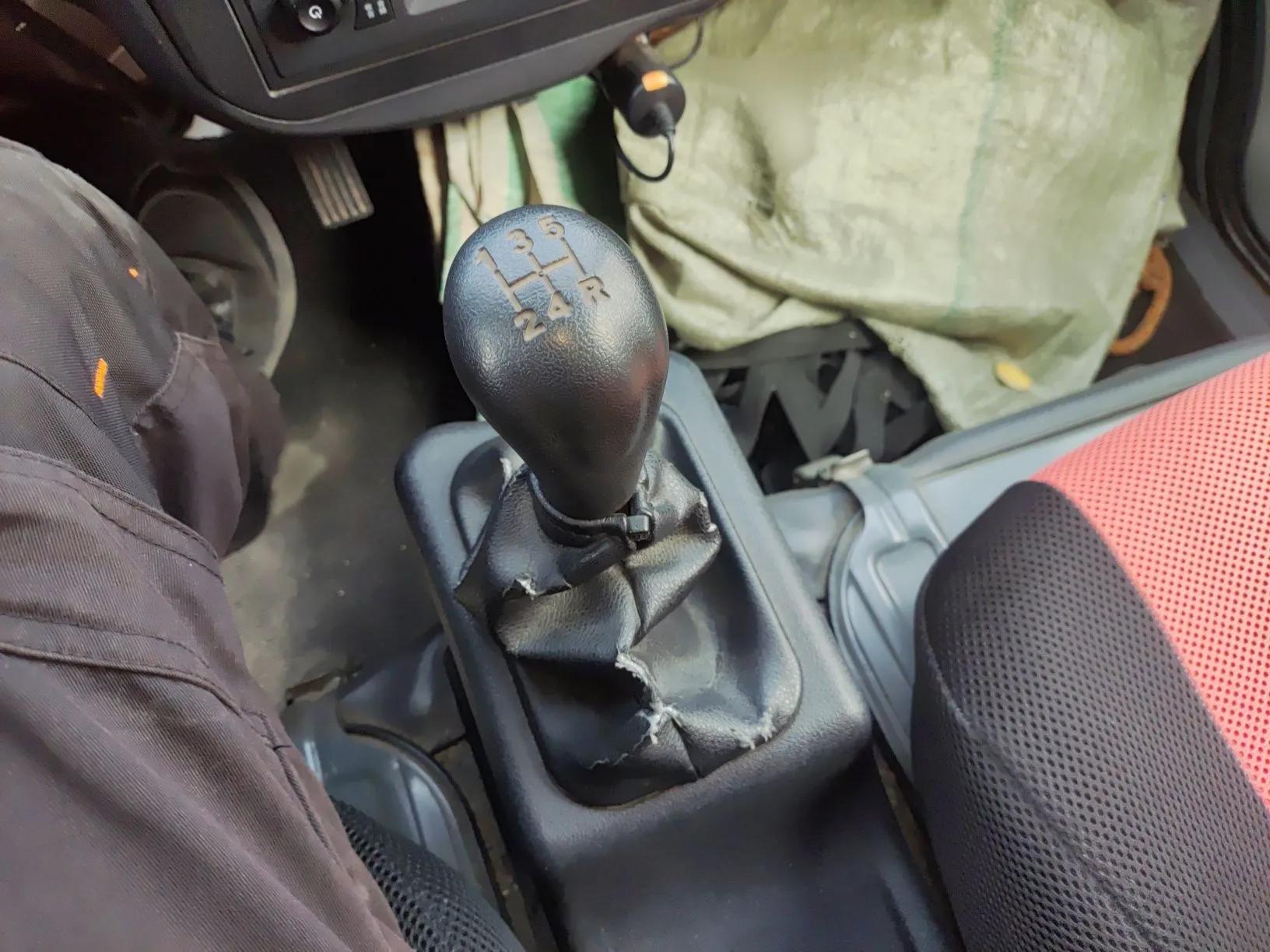 Wuling Zhiguang Small Truck 2020 1.2L Single Cab — миниатюра 13