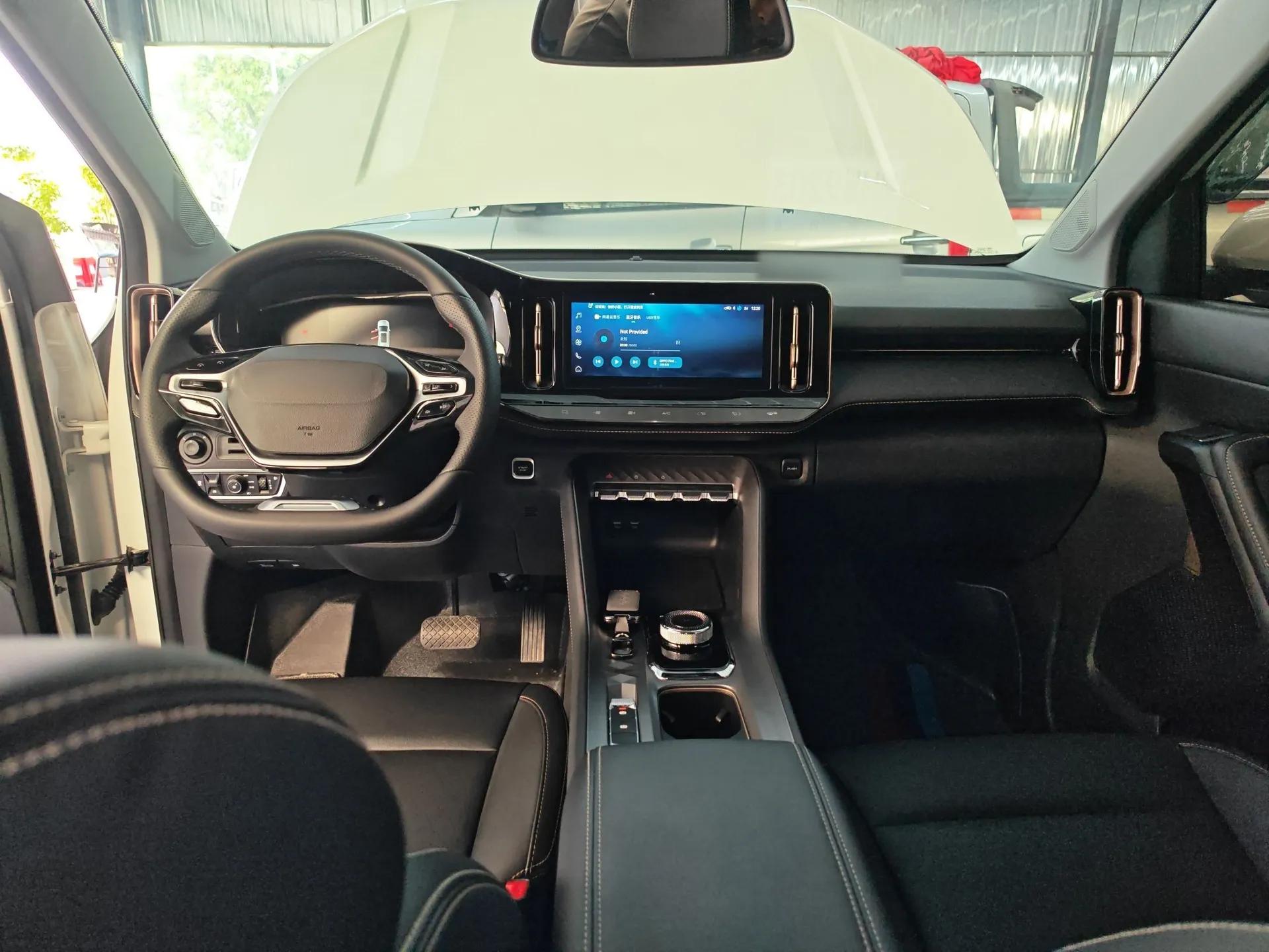 Wuling Xingyun 2023 2.0L DHT Standard Edition — миниатюра 13