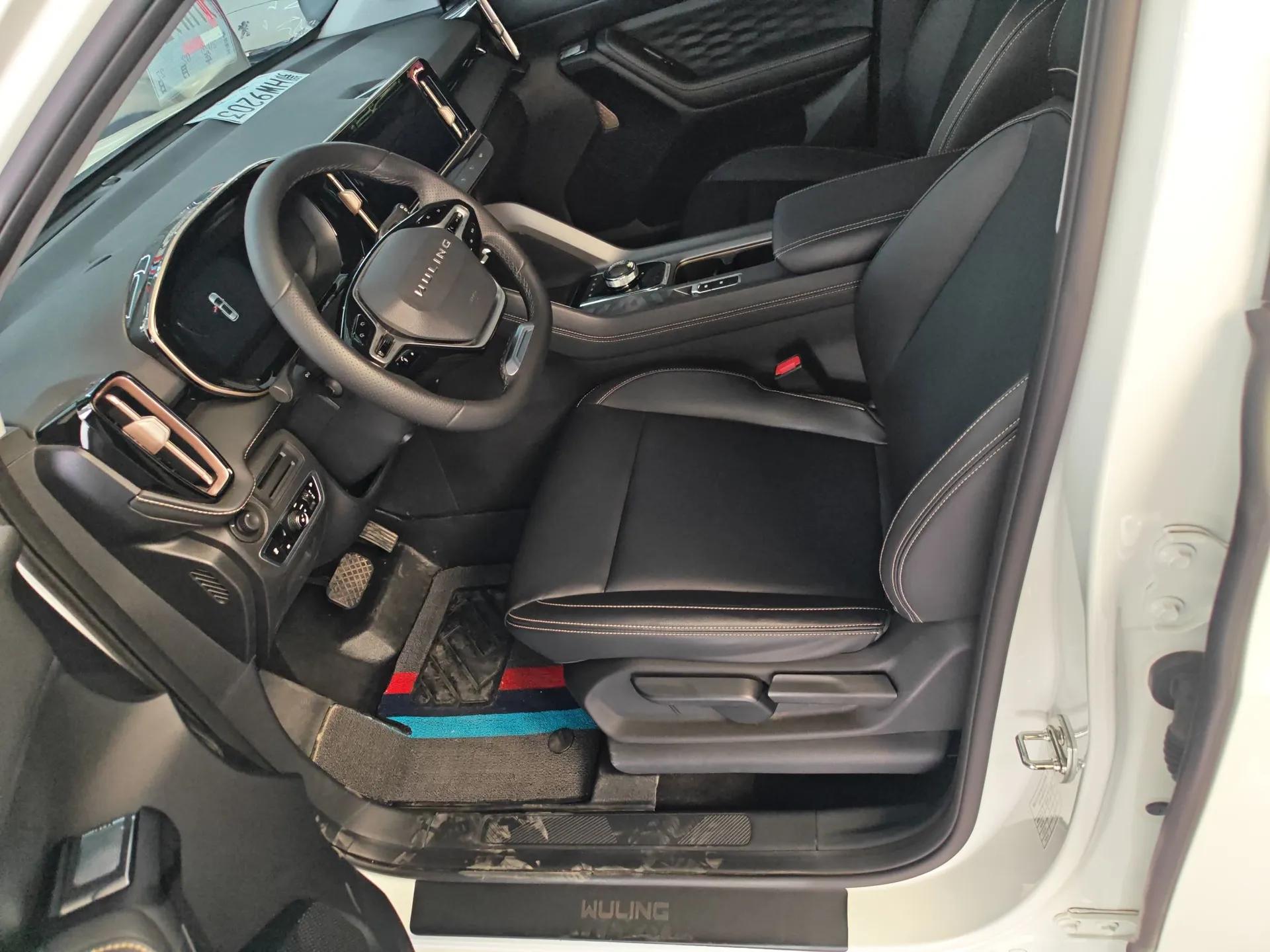 Wuling Xingyun 2023 2.0L DHT Standard Edition — миниатюра 18