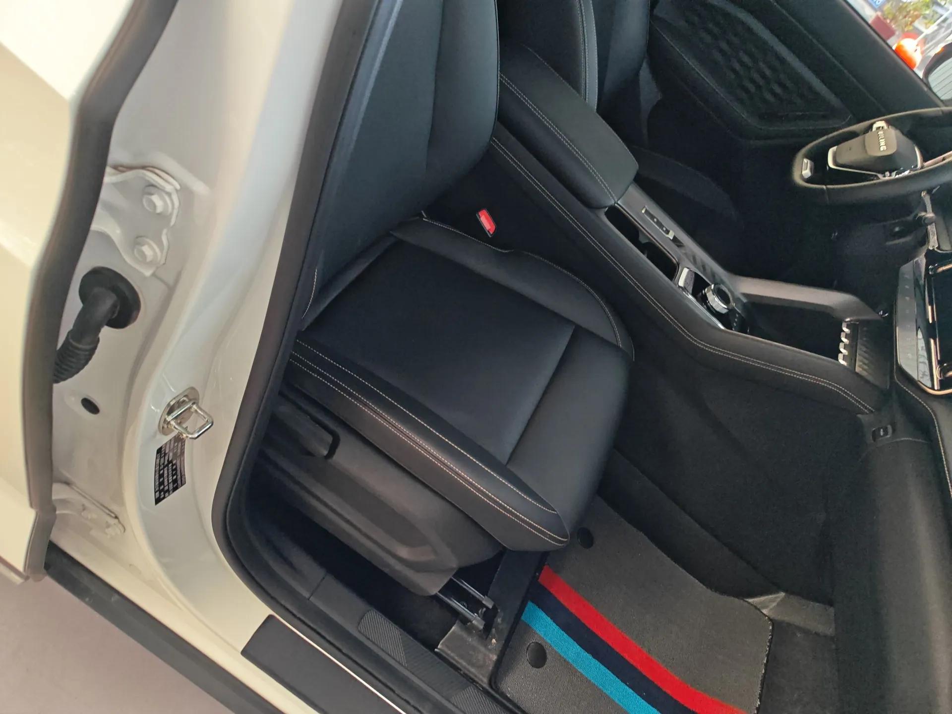 Wuling Xingyun 2023 2.0L DHT Standard Edition — миниатюра 23