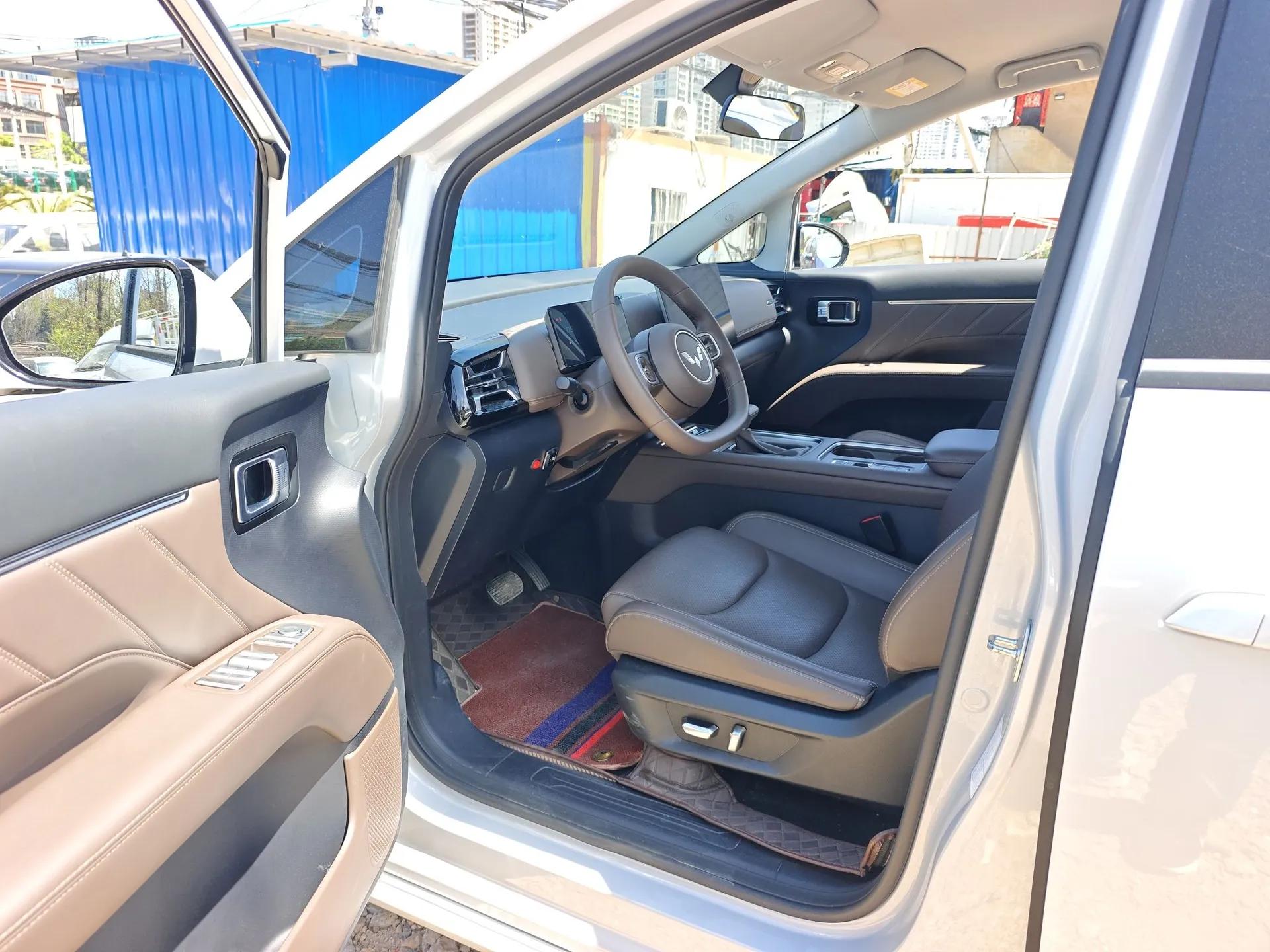 Wuling 730 2025 Model 1.5T CVT Elite Edition — миниатюра 18