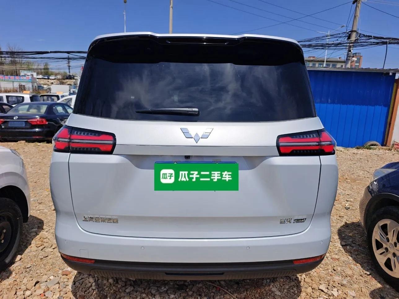 Wuling 730 2025 Model 1.5T CVT Elite Edition — миниатюра 3