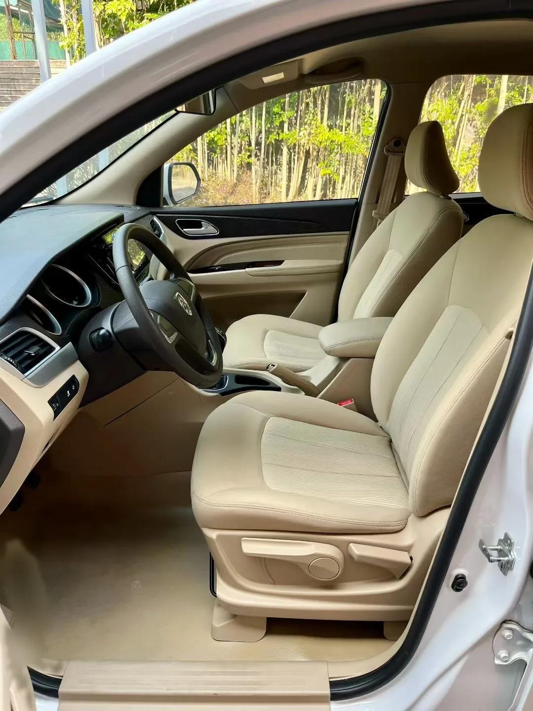 Wuling 730 2020 Commercial Vehicle 1.5L Manual Value Edition 7 Seats — миниатюра 8