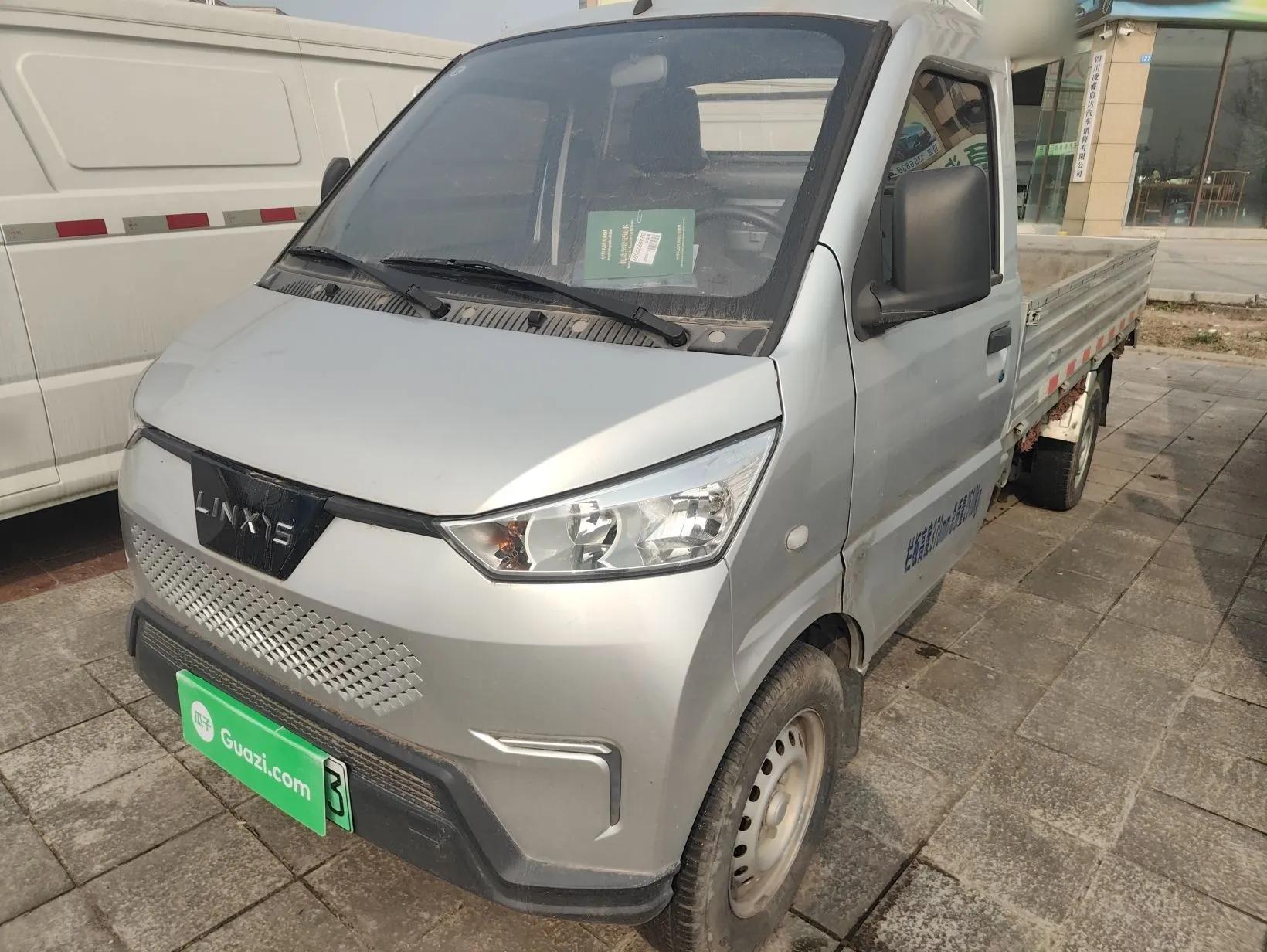 Wuling Electric Truck 2022 Affordable Model Anchi with 35.904 kWh — миниатюра 1