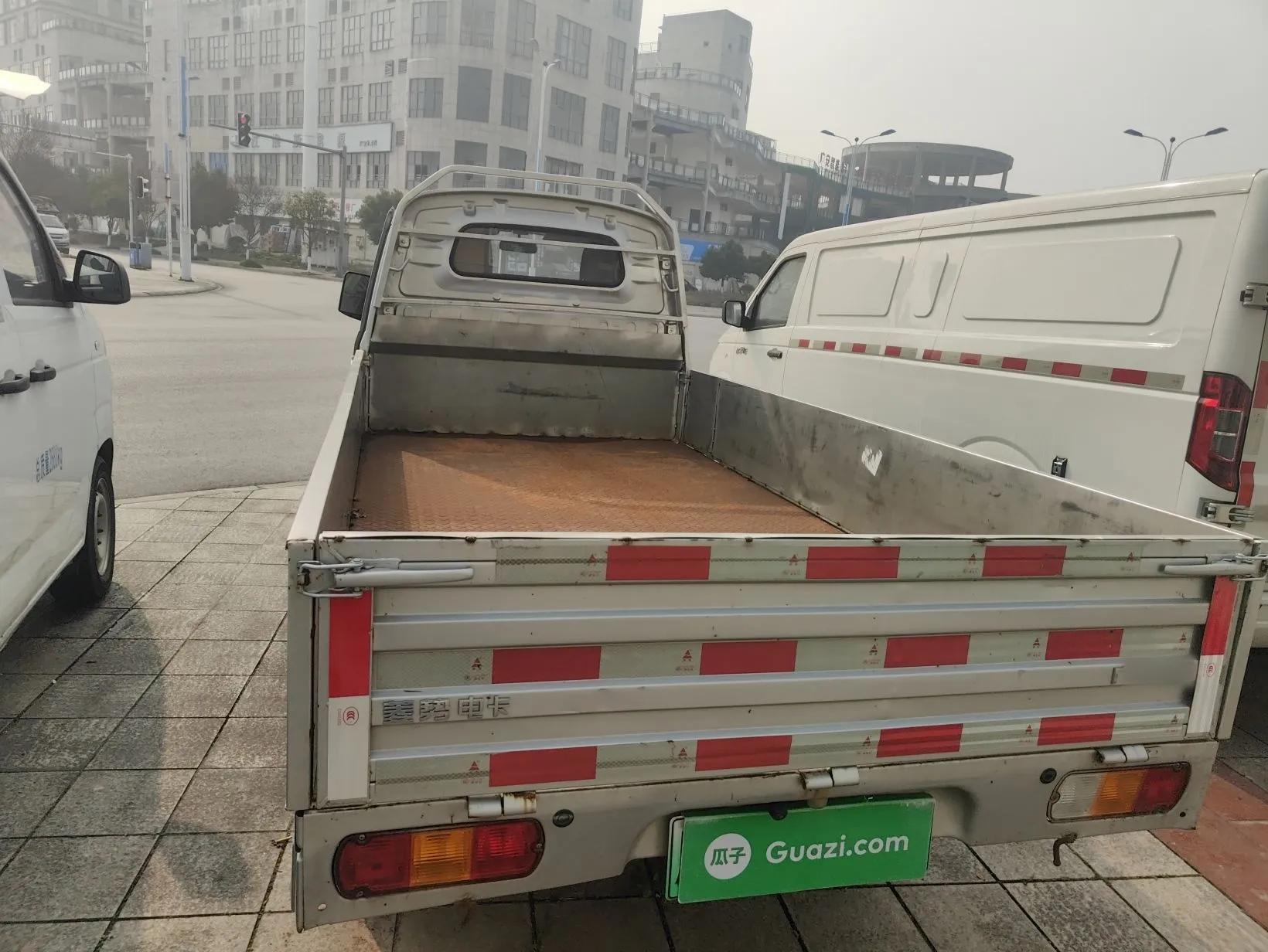 Wuling Electric Truck 2022 Affordable Model Anchi with 35.904 kWh — миниатюра 22