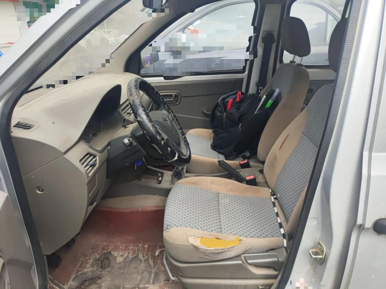 Wuling Zhiguang V 2017 1.2L Base Version LMH — миниатюра 16