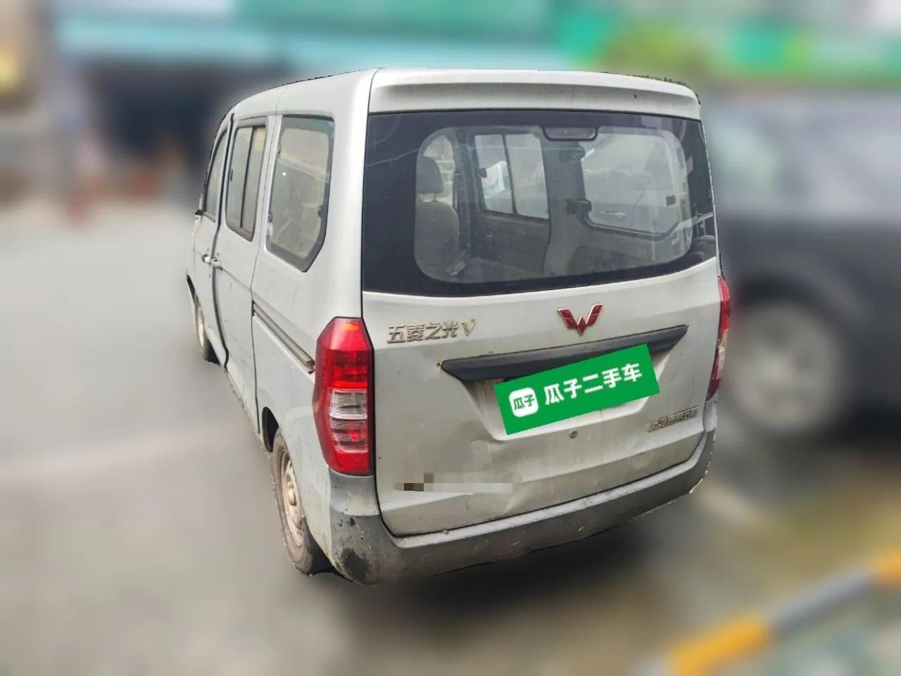 Wuling Zhiguang V 2017 1.2L Base Version LMH — миниатюра 4