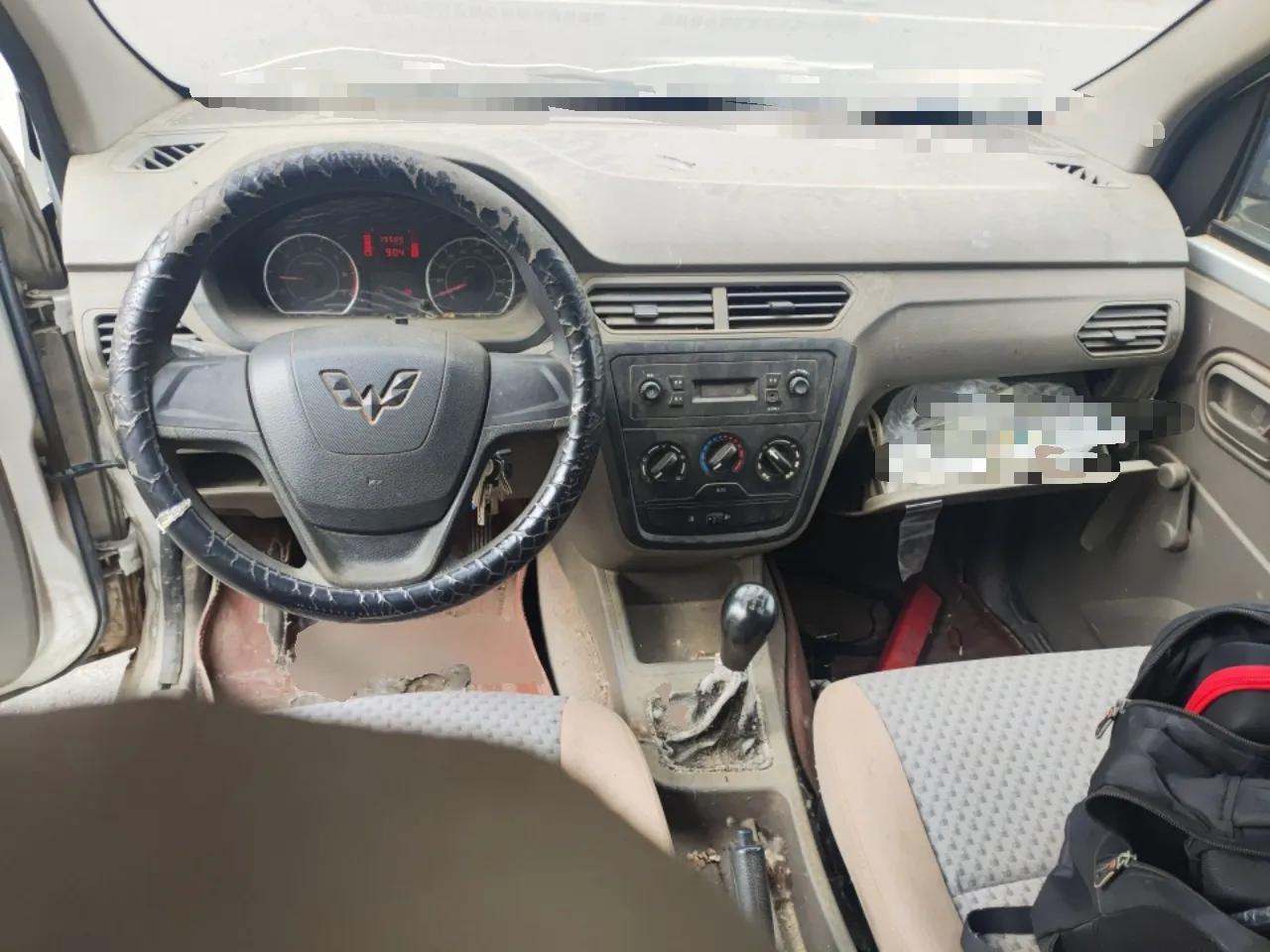 Wuling Zhiguang V 2017 1.2L Base Version LMH — миниатюра 10