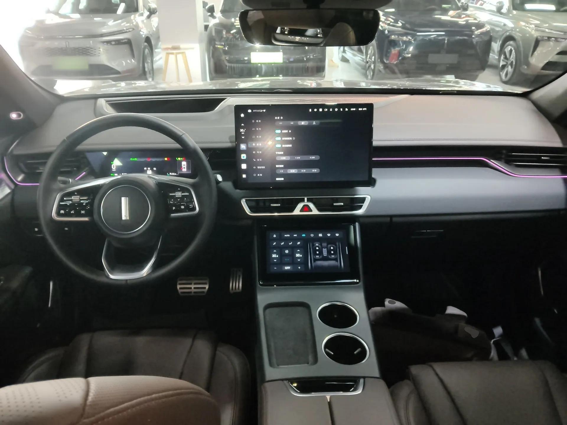 Wey Mocha New Energy 2024 Hi4 Four-Wheel Drive Long-Range Version — миниатюра 13
