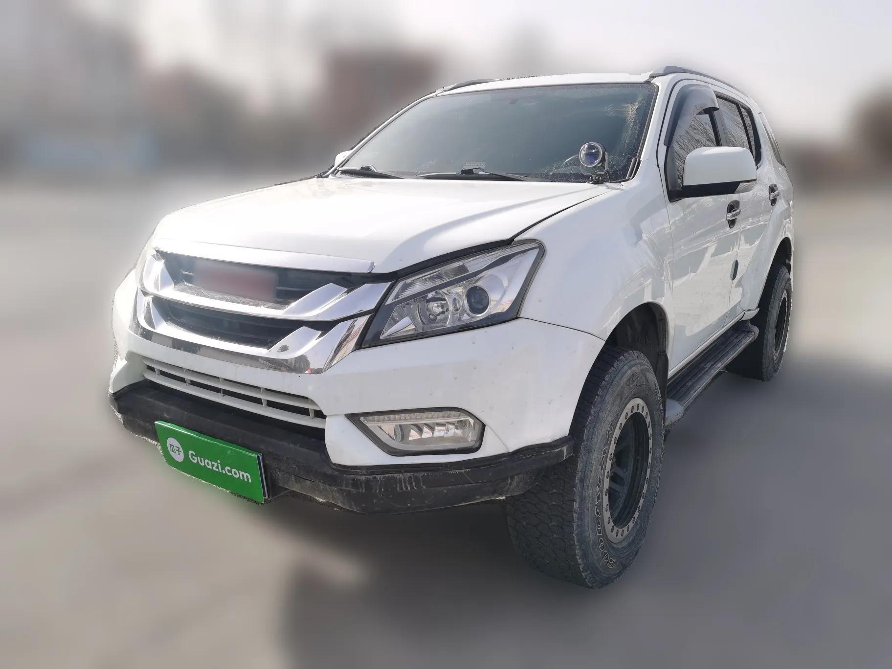 Isuzu mu-X 2017 3.0T Four-Wheel Drive Automatic Luxury Edition 5 Seats China IV Standard — миниатюра 1
