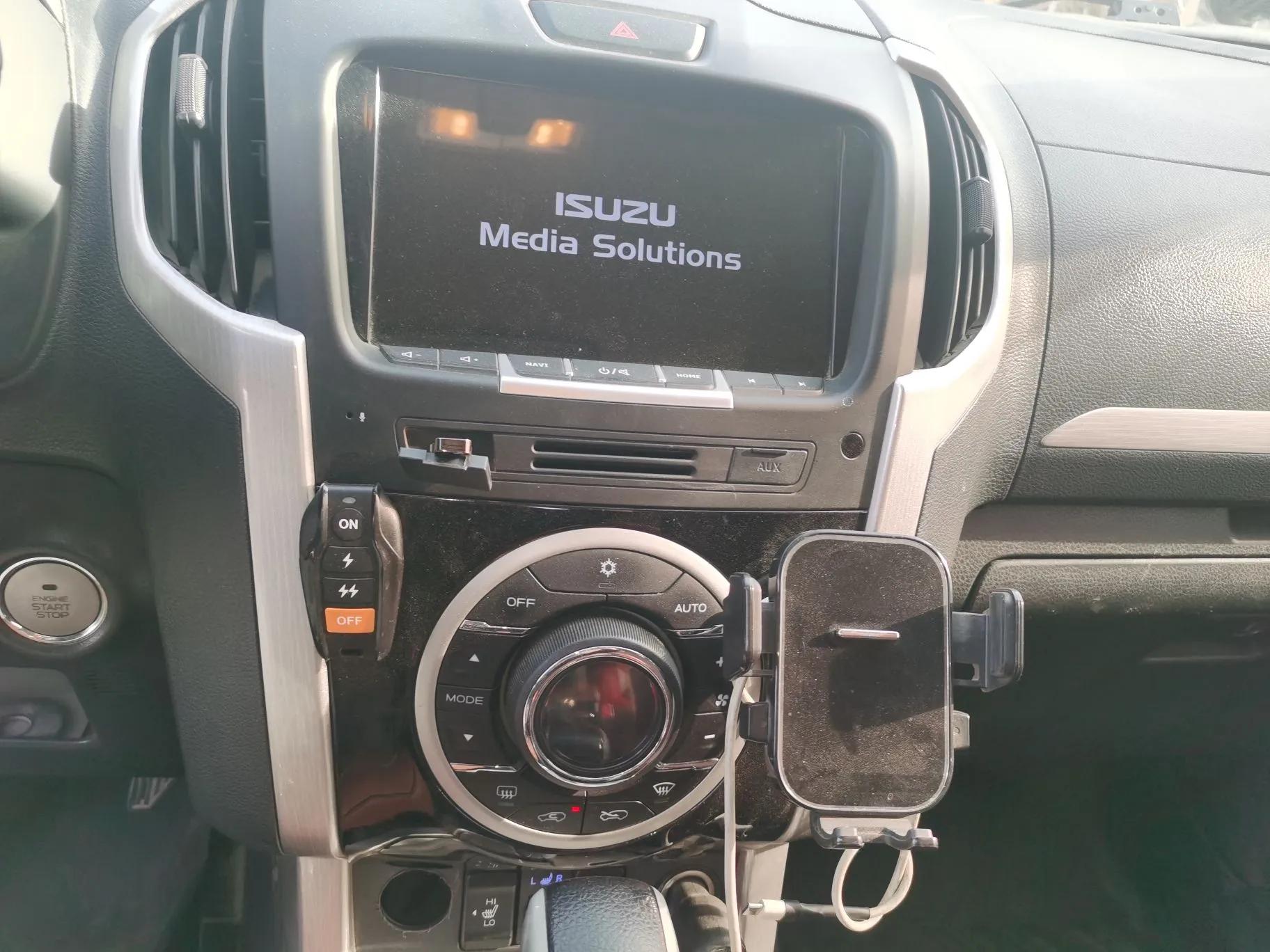 Isuzu mu-X 2017 3.0T Four-Wheel Drive Automatic Luxury Edition 5 Seats China IV Standard — миниатюра 14