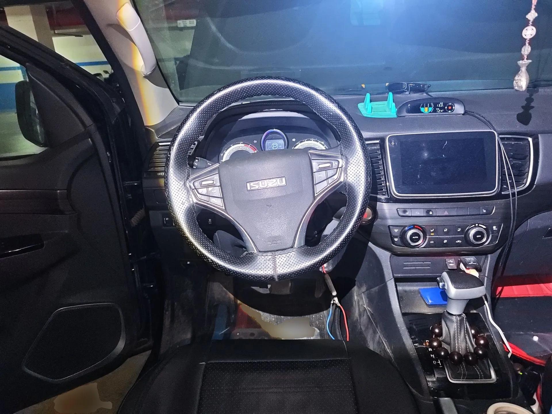 Isuzu mu-X 2018 3.0T Diesel Automatic 4x4 Enjoyment Edition 5 Seats — миниатюра 11