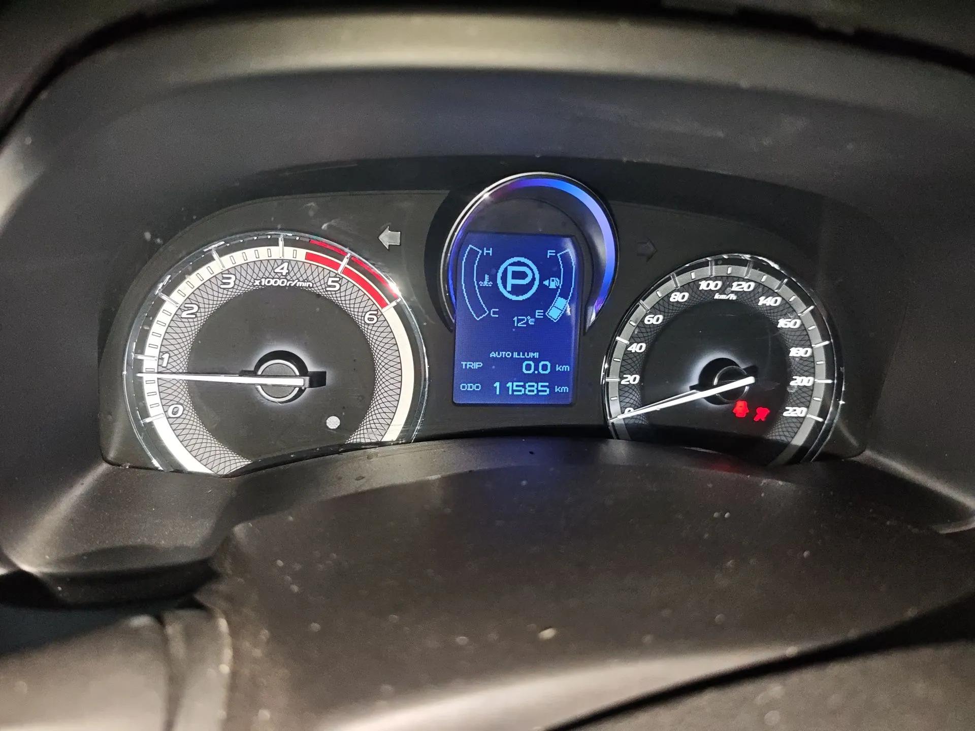 Isuzu mu-X 2018 3.0T Diesel Automatic 4x4 Enjoyment Edition 5 Seats — миниатюра 13