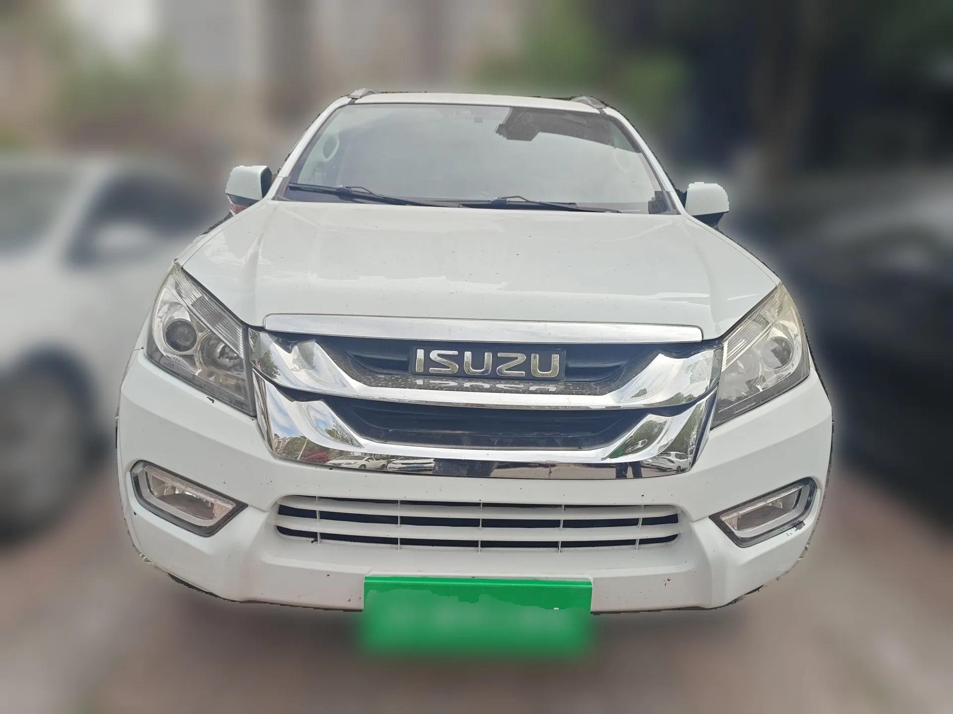 Isuzu mu-X 2017 3.0T Four-Wheel Drive Automatic Luxury 7-Seater China V Emission Standard — миниатюра 2