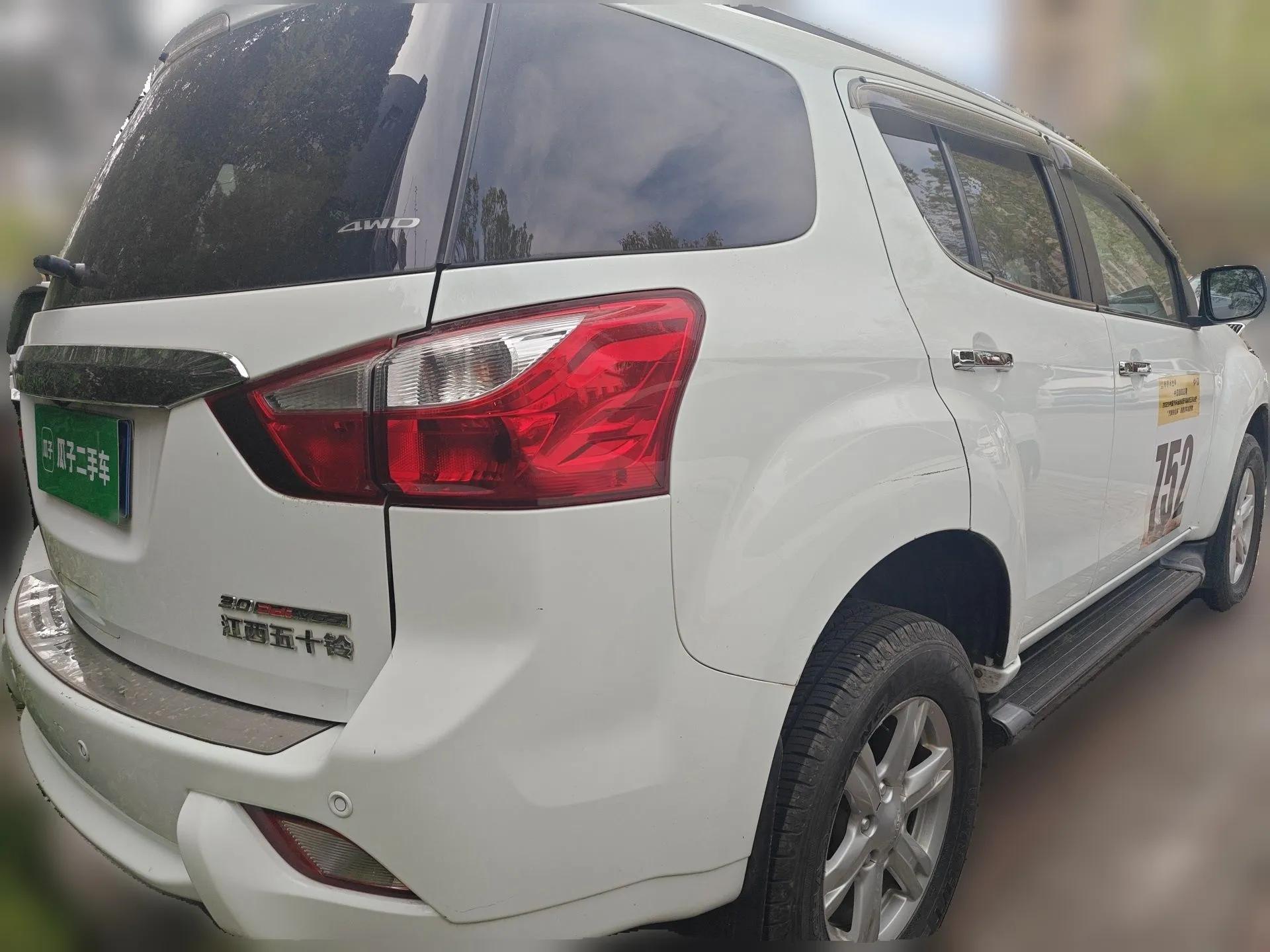 Isuzu mu-X 2017 3.0T Four-Wheel Drive Automatic Luxury 7-Seater China V Emission Standard — миниатюра 6
