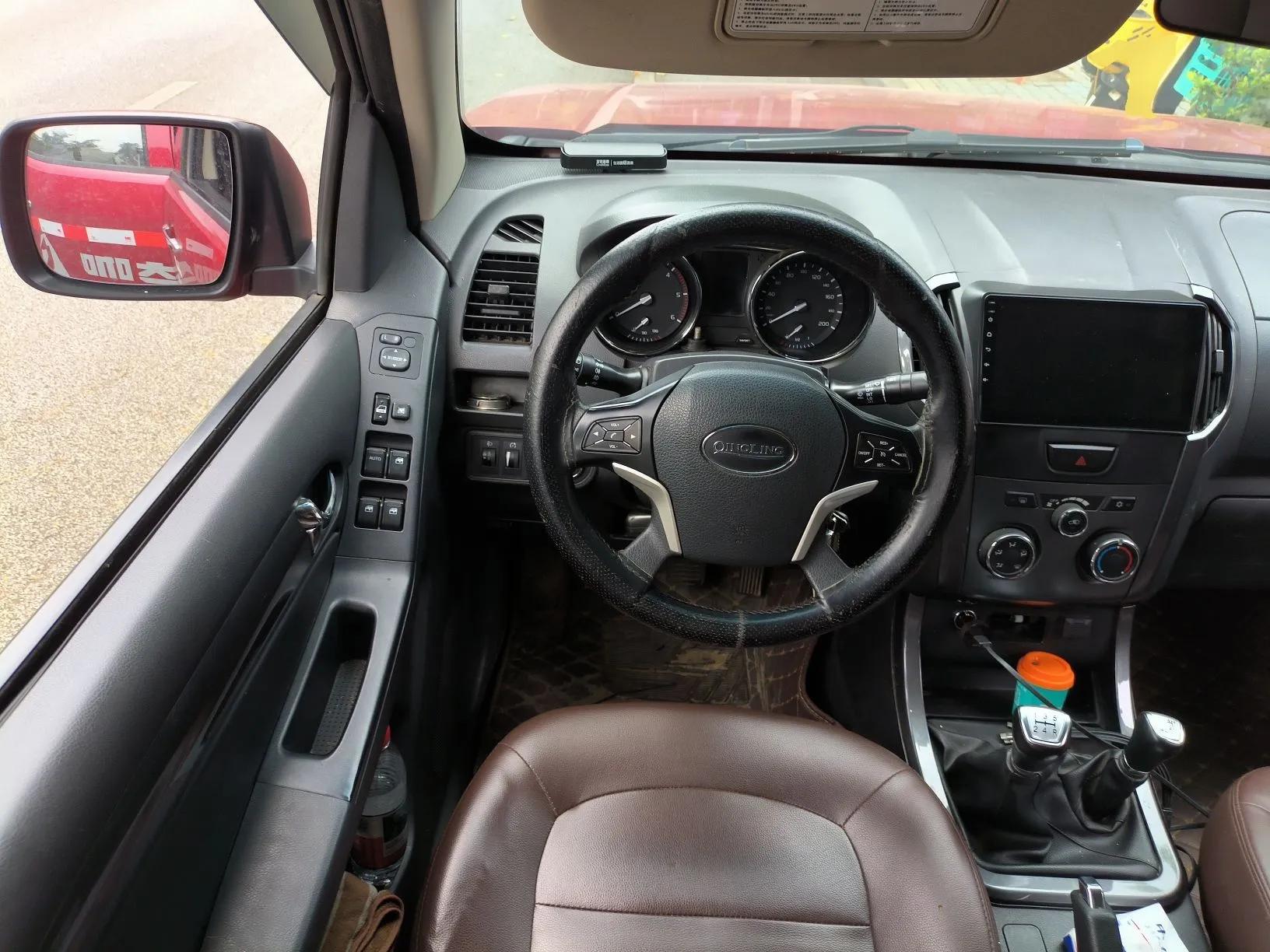 Isuzu TAGA 2018 3.0T Four-Wheel Drive Ultra-Luxury Version — миниатюра 11