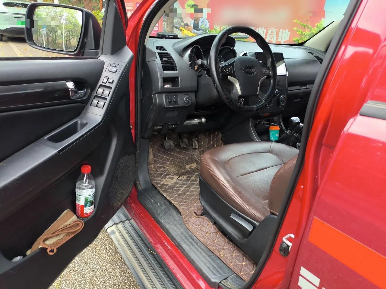 Isuzu TAGA 2018 3.0T Four-Wheel Drive Ultra-Luxury Version — миниатюра 17