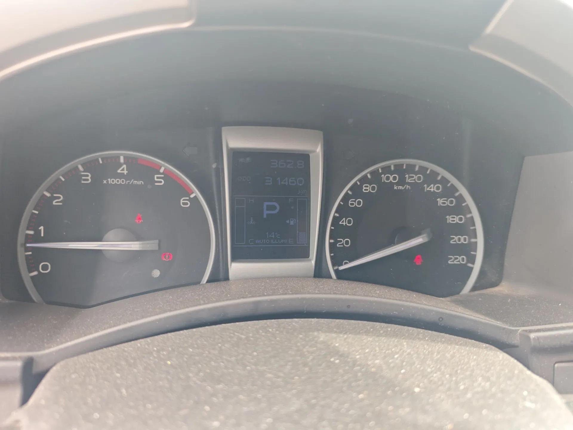 Isuzu D-MAX 2018 3.0T Two-Wheel Drive Automatic Elite Version 4JJ1-TC HI — миниатюра 14