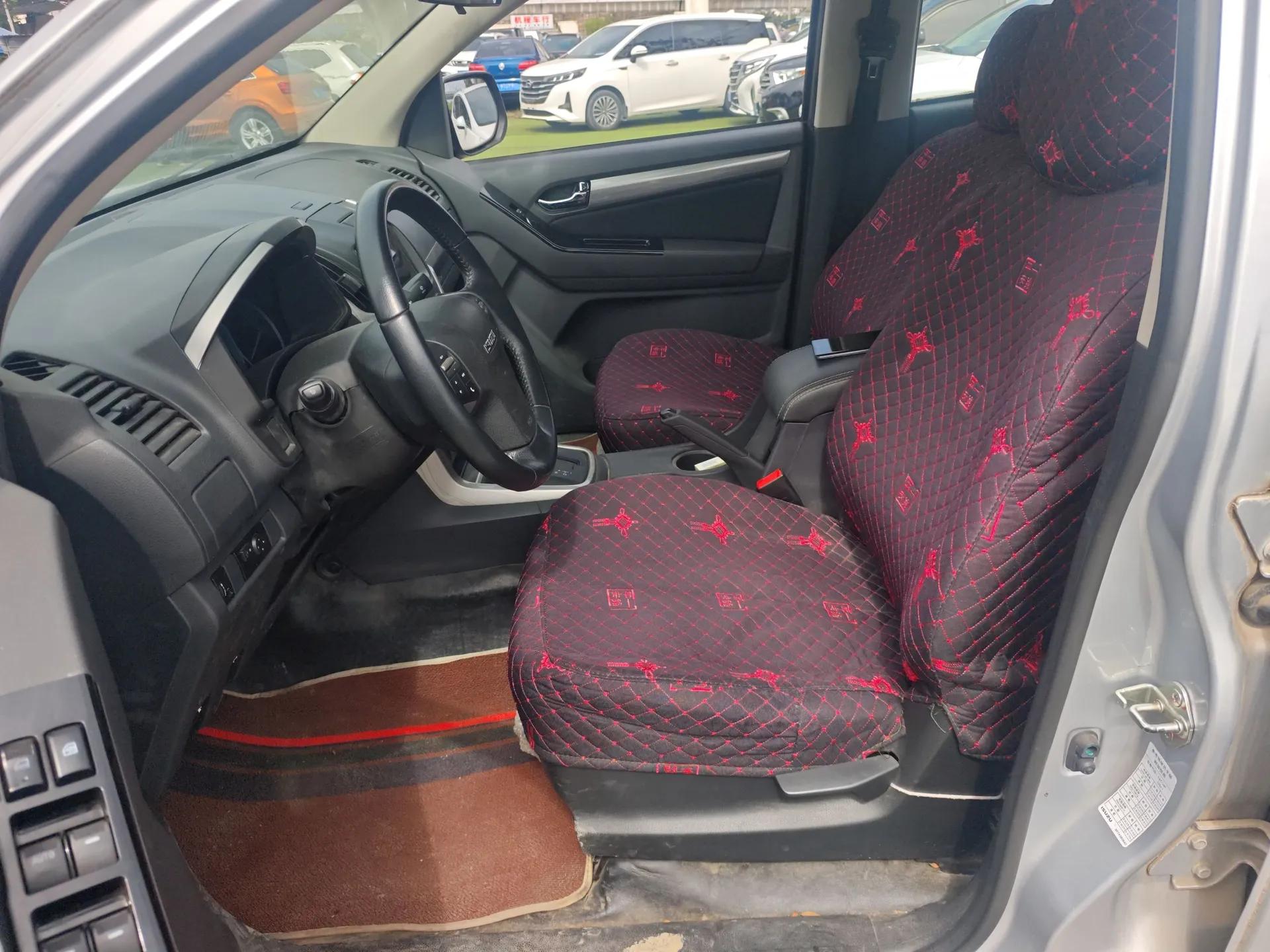 Isuzu D-MAX 2018 3.0T Two-Wheel Drive Automatic Elite Version 4JJ1-TC HI — миниатюра 17
