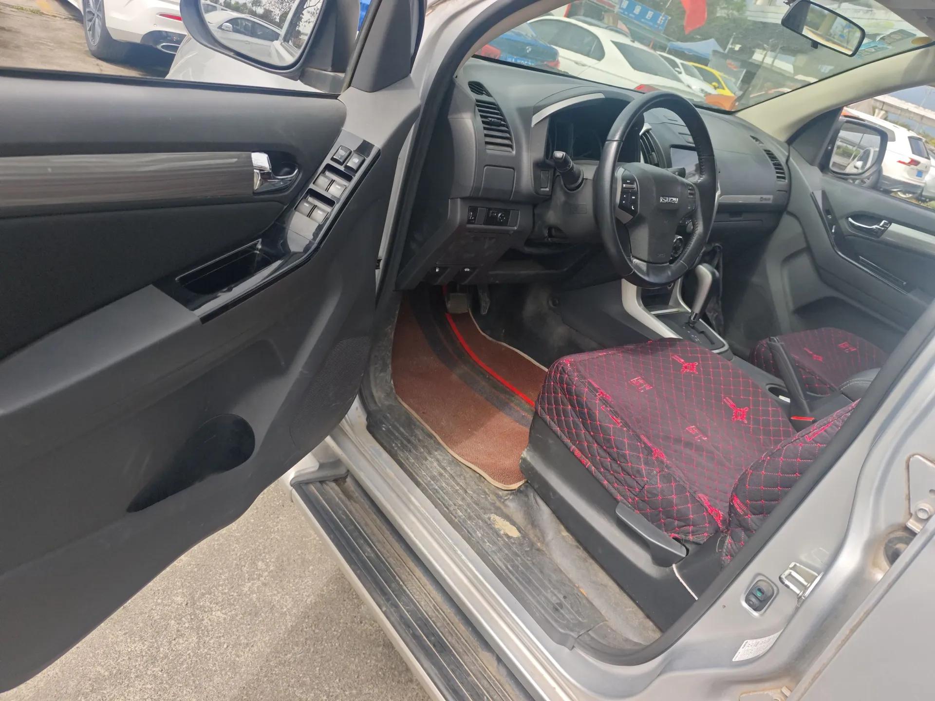 Isuzu D-MAX 2018 3.0T Two-Wheel Drive Automatic Elite Version 4JJ1-TC HI — миниатюра 18