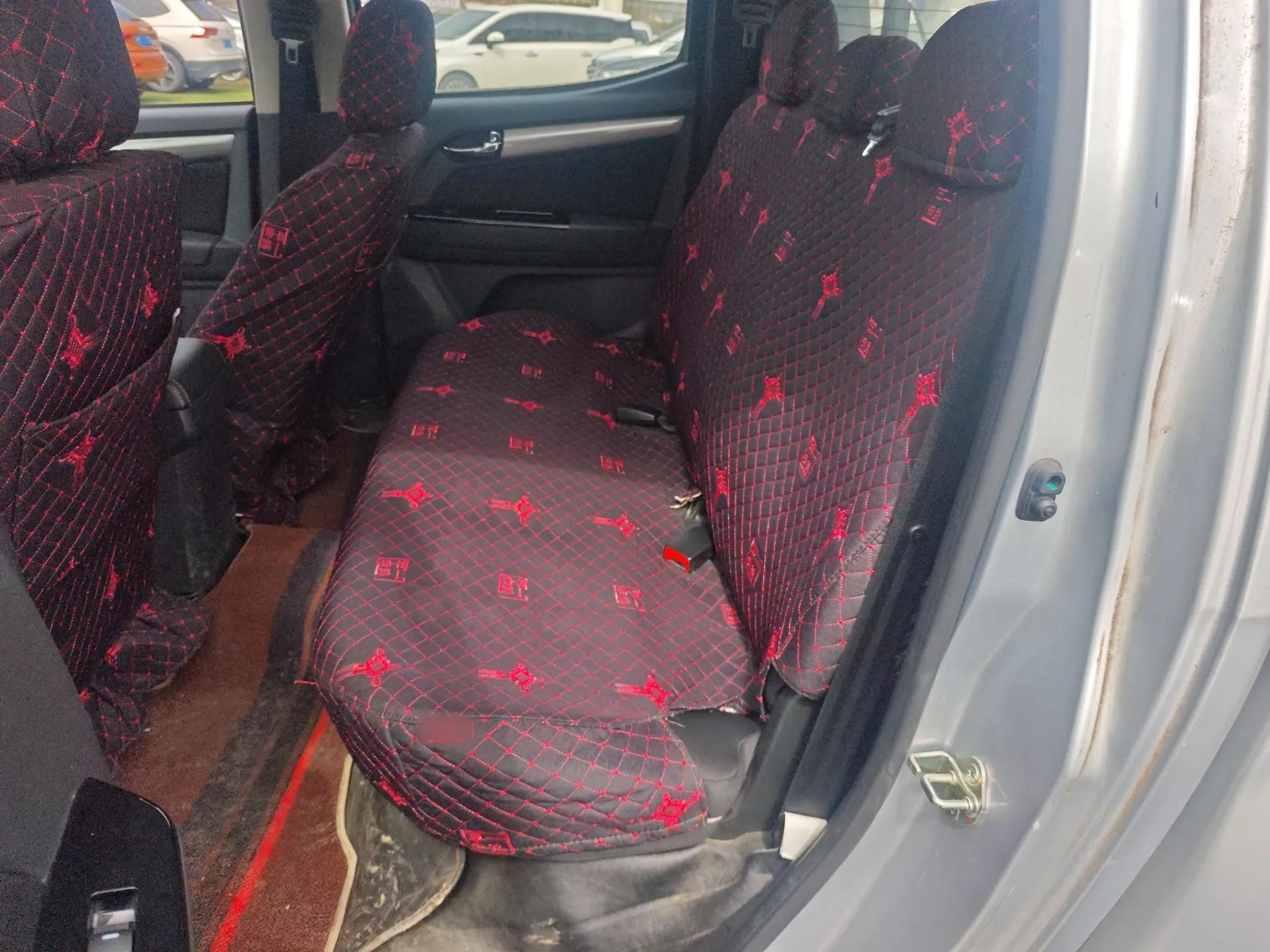 Isuzu D-MAX 2018 3.0T Two-Wheel Drive Automatic Elite Version 4JJ1-TC HI — миниатюра 19