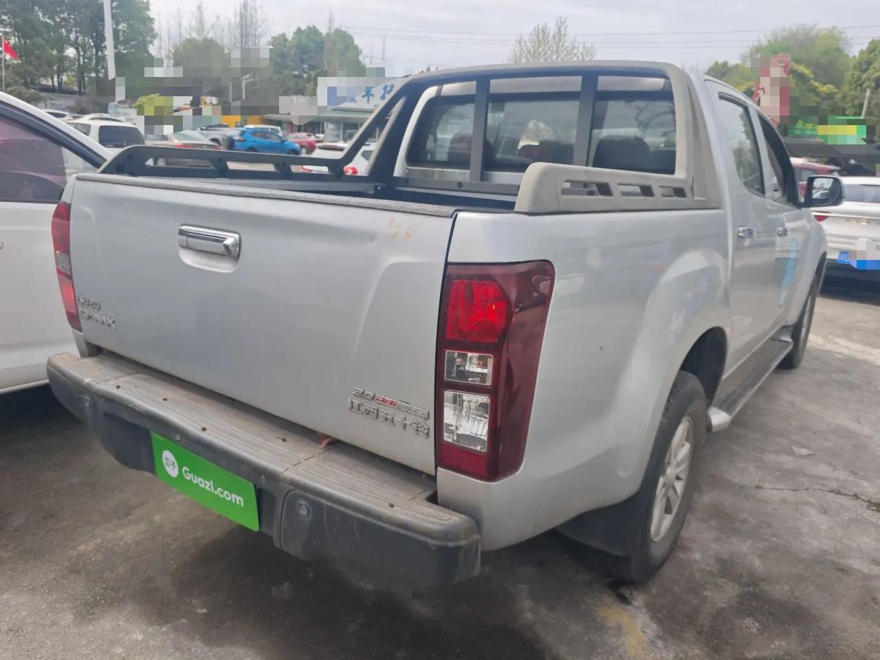 Isuzu D-MAX 2018 3.0T Two-Wheel Drive Automatic Elite Version 4JJ1-TC HI — миниатюра 4