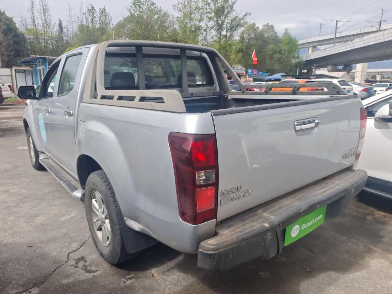Isuzu D-MAX 2018 3.0T Two-Wheel Drive Automatic Elite Version 4JJ1-TC HI — миниатюра 7